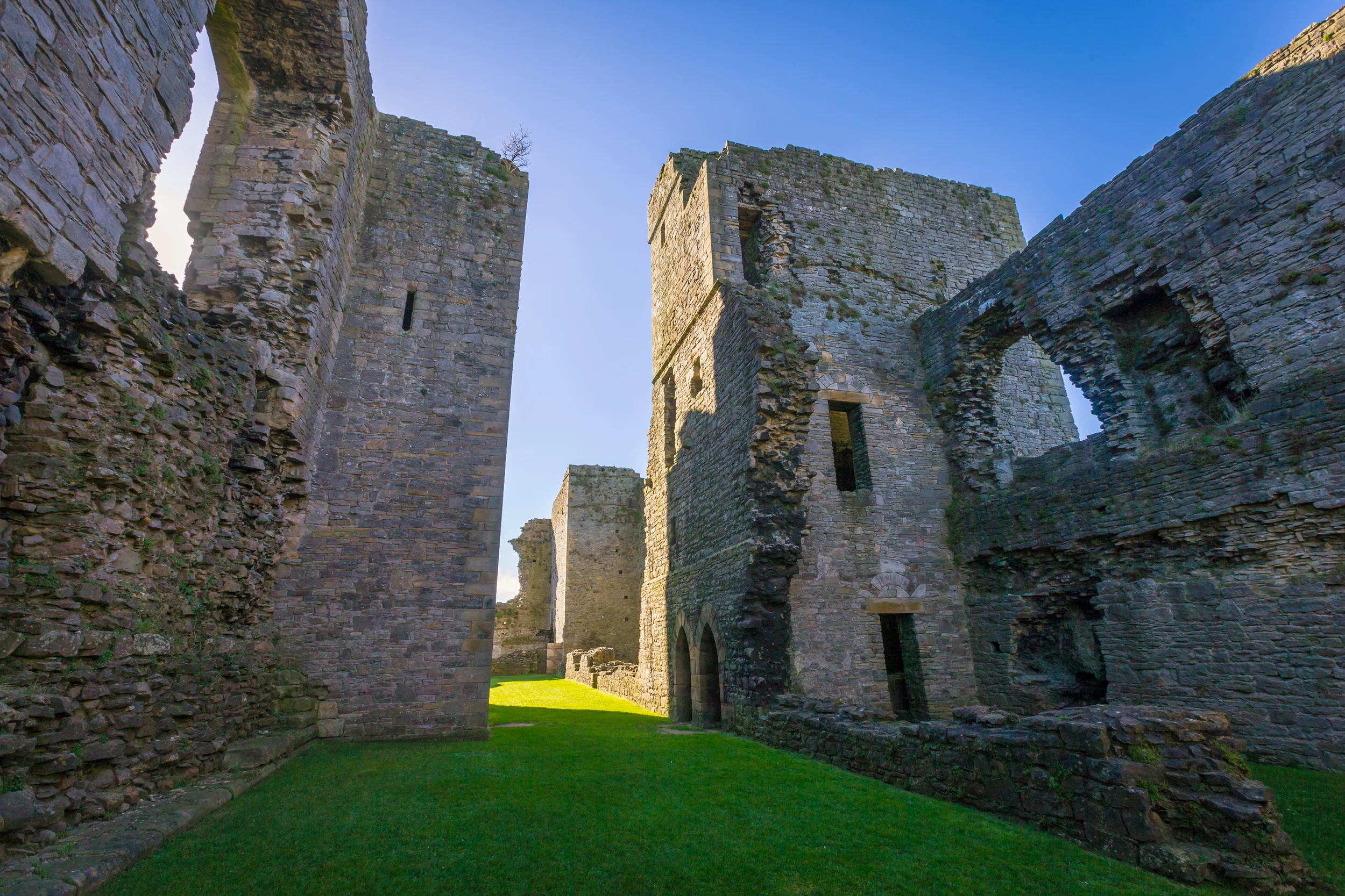 ©Jennifer Bailey 2014 Middleham Castle, England