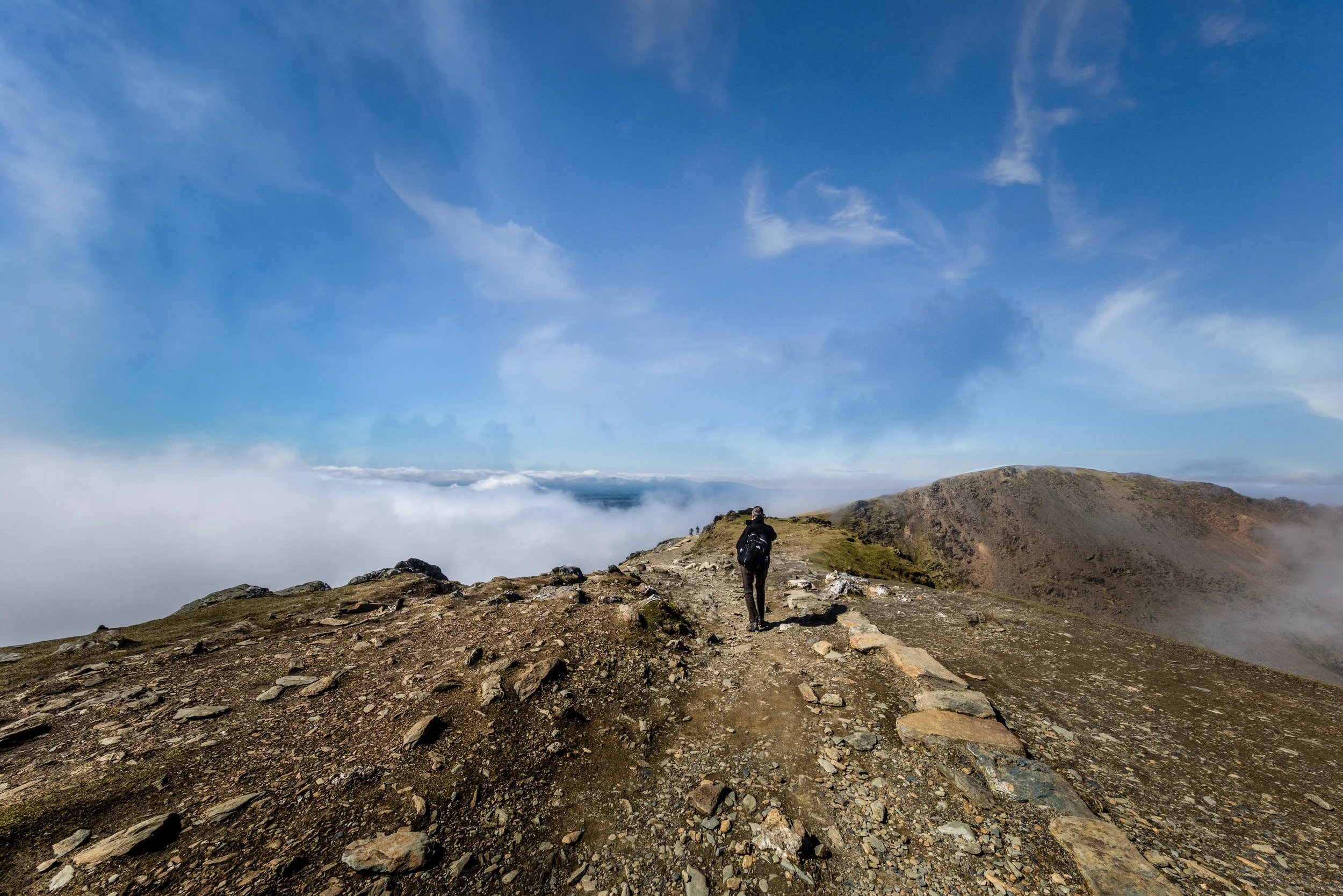 starting the descent down snowdon ©jennifer bailey 2018