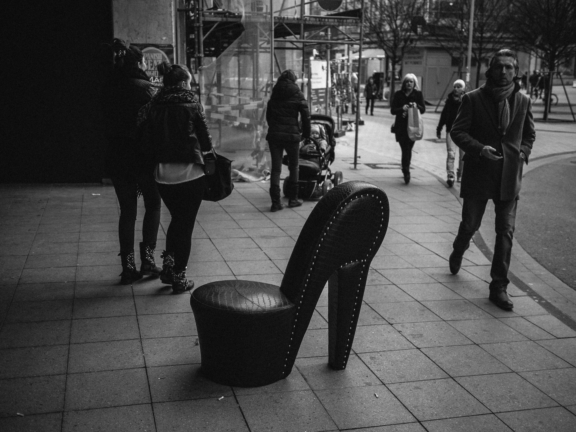 2013-03-17 at 06-23-28, street.jpg
