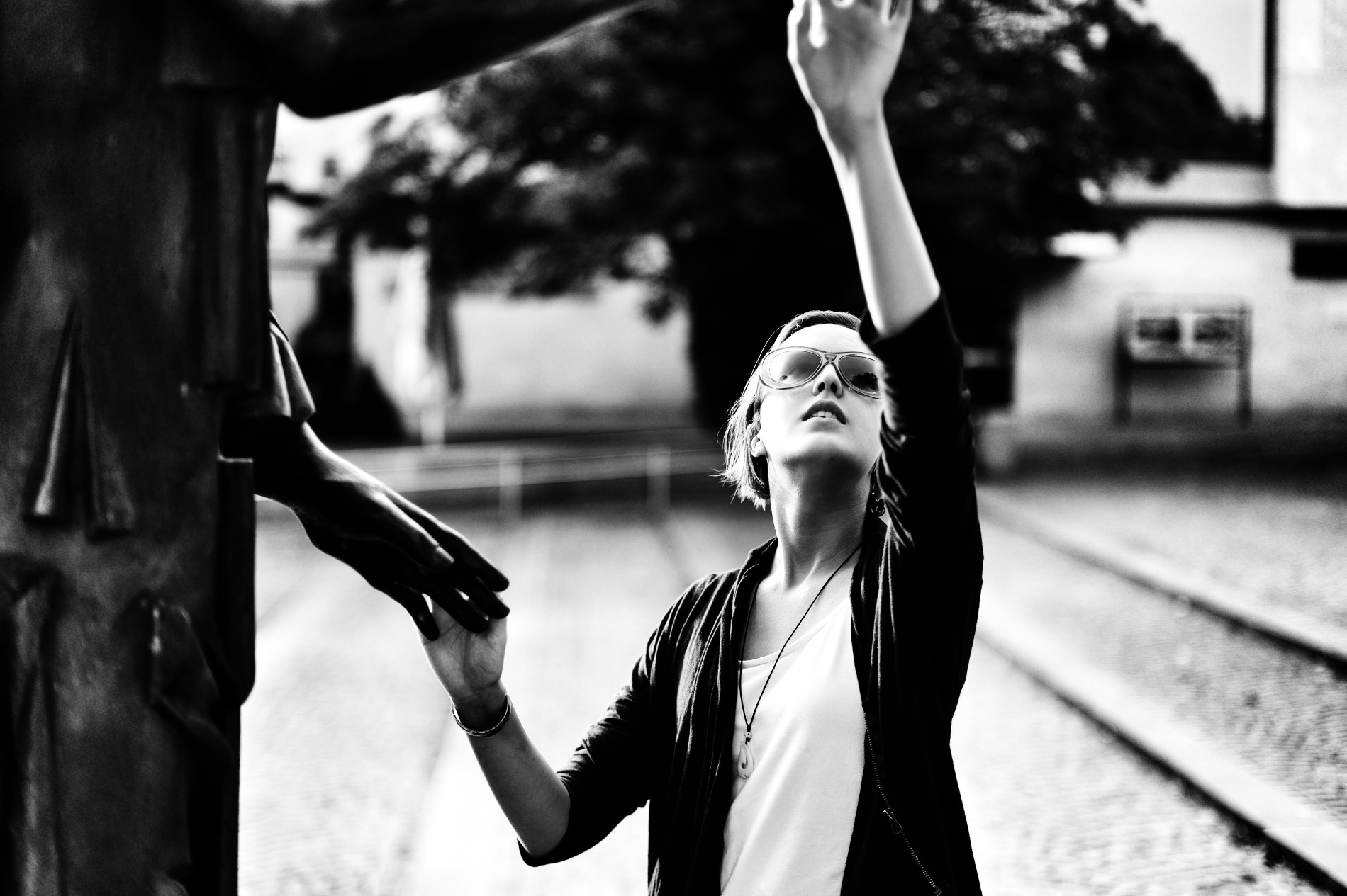 Just look at the tenderness of her touch ...