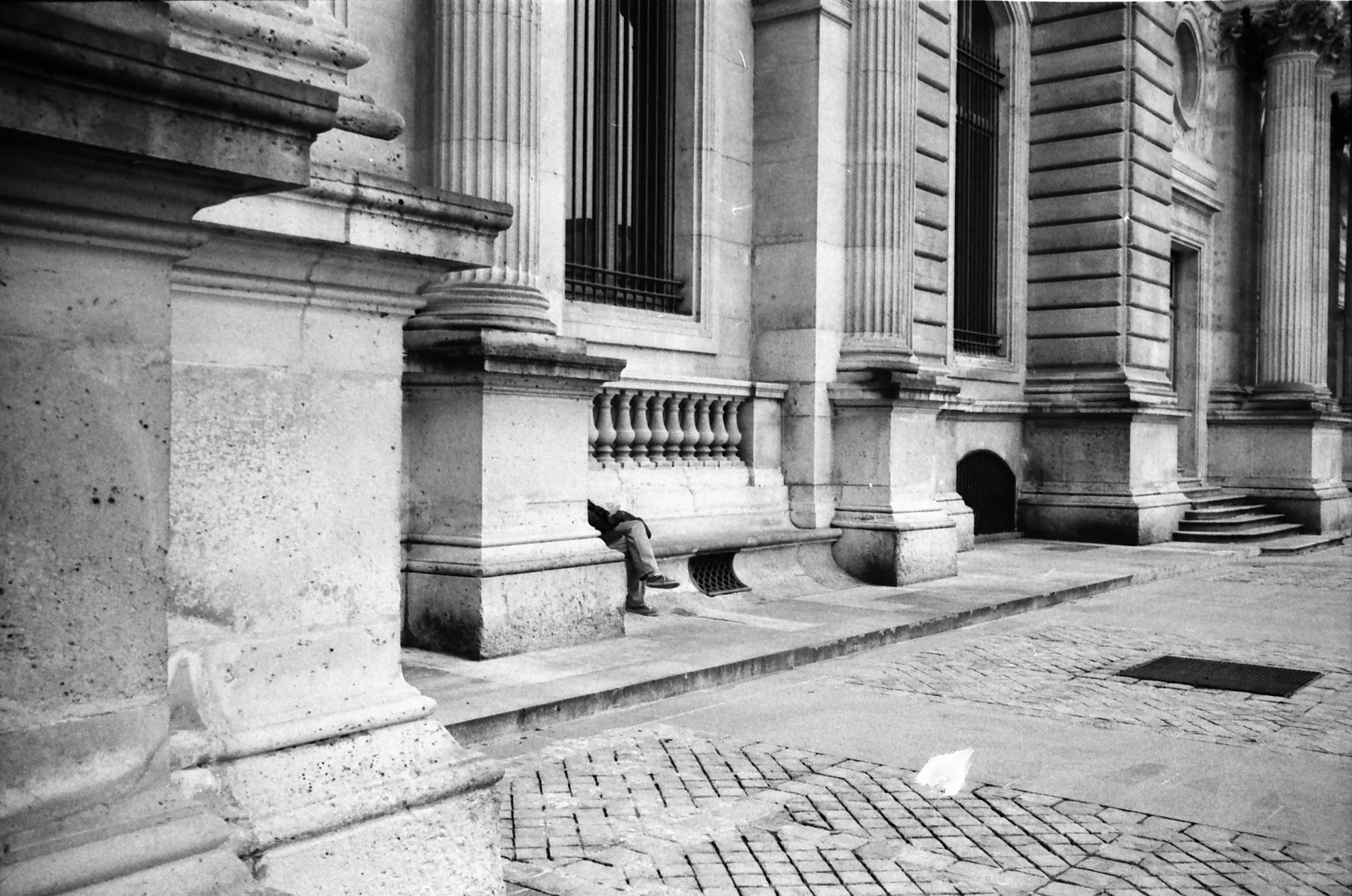 Streets of Paris, April 2013, film  049.jpg