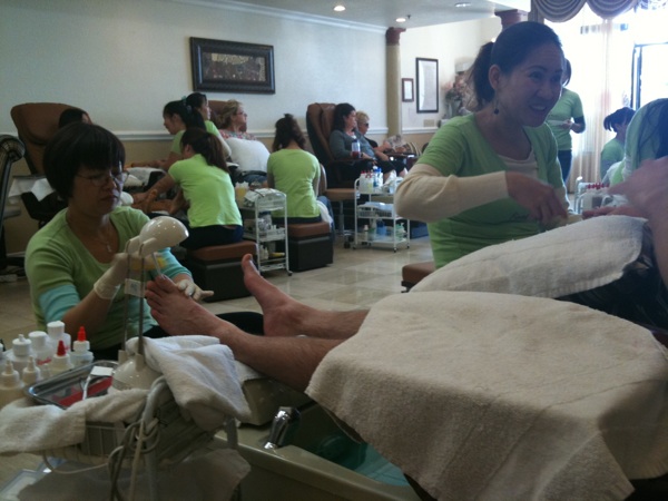 Manicure girls