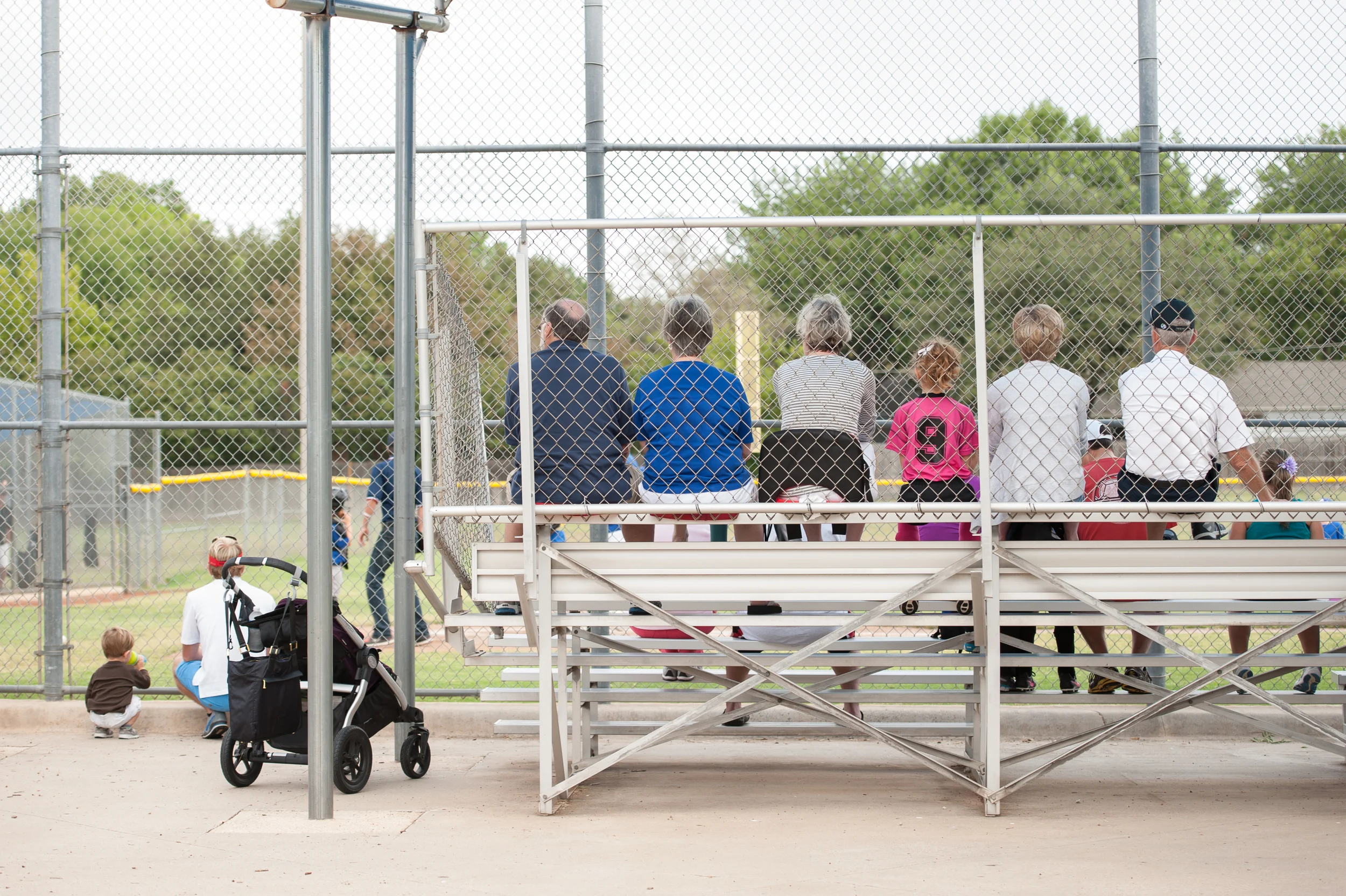The cheering crowd.
