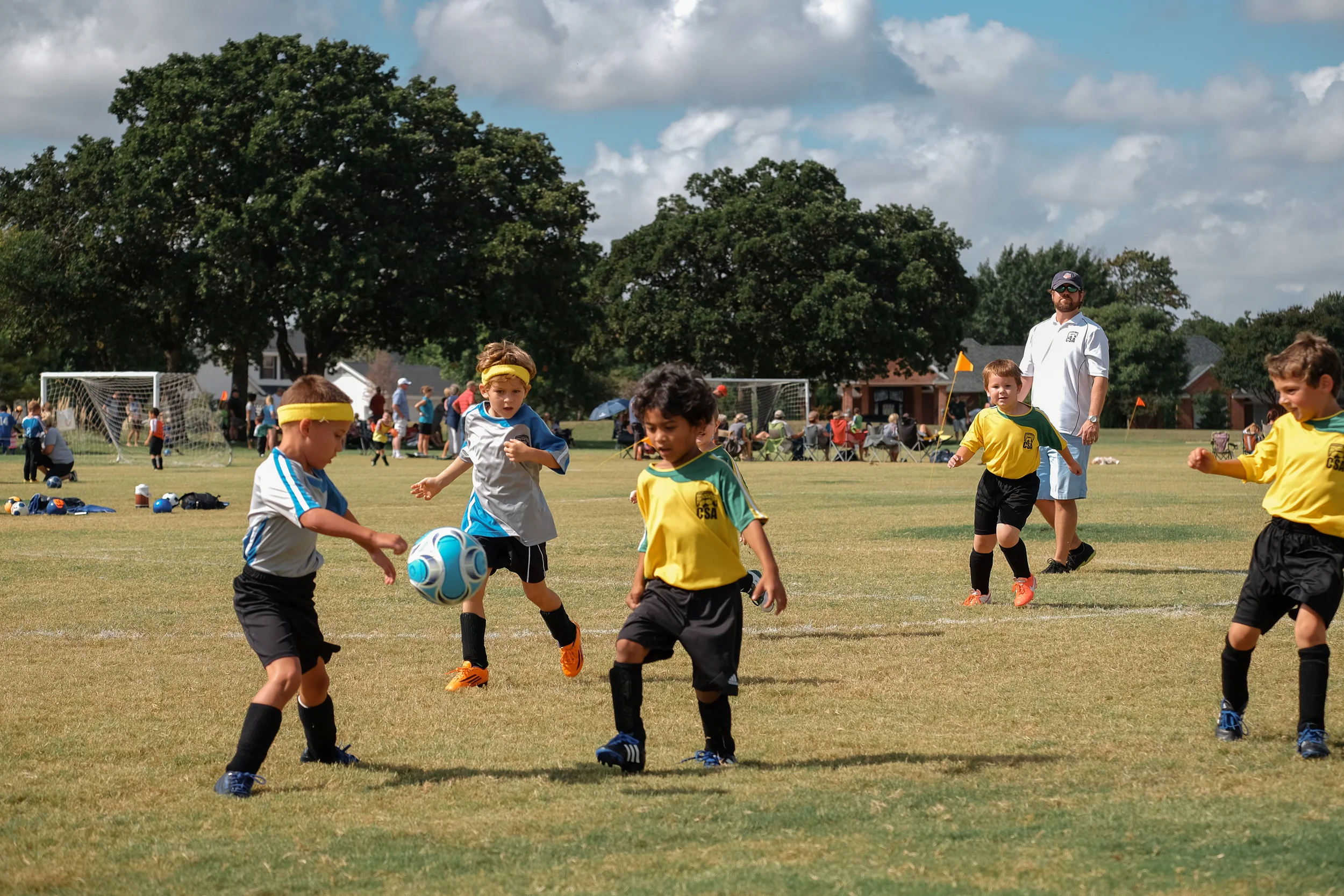 The Minions were back for another W on Saturday, and this time, they brought their head bands.