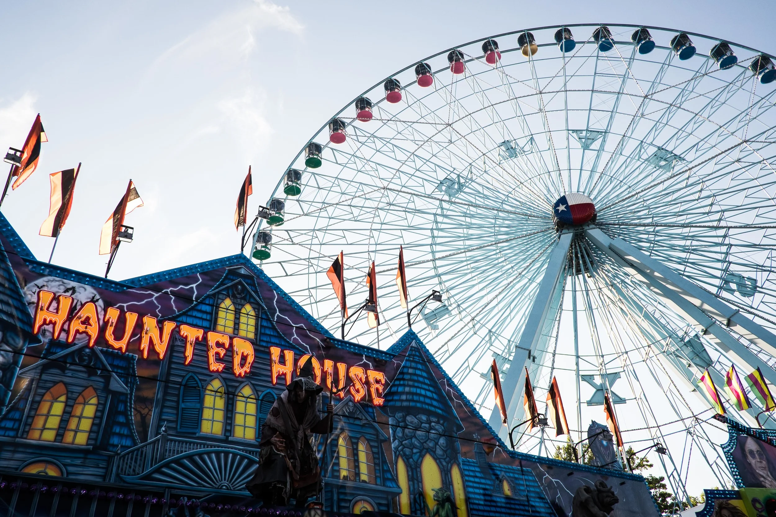 I'm a fan of a Ferris Wheels and I really don't have a fear of heights.&nbsp; But I'm not sure how anyone gets on the Texas Star and doesn't puke on their shoelaces.&nbsp;That thing is ridiculously huge.