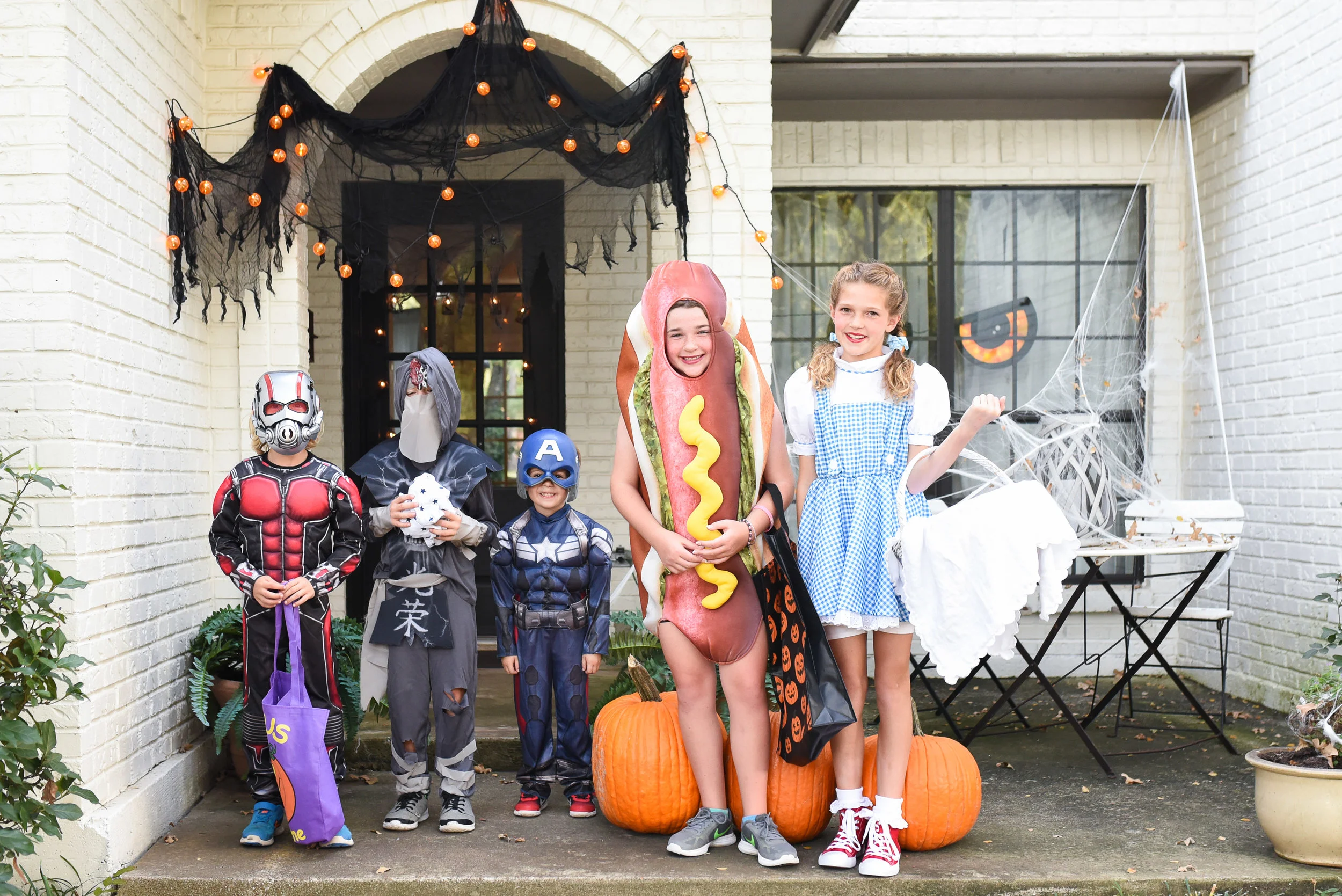 We picked up a couple of extra Trick-or-Treaters this year. 