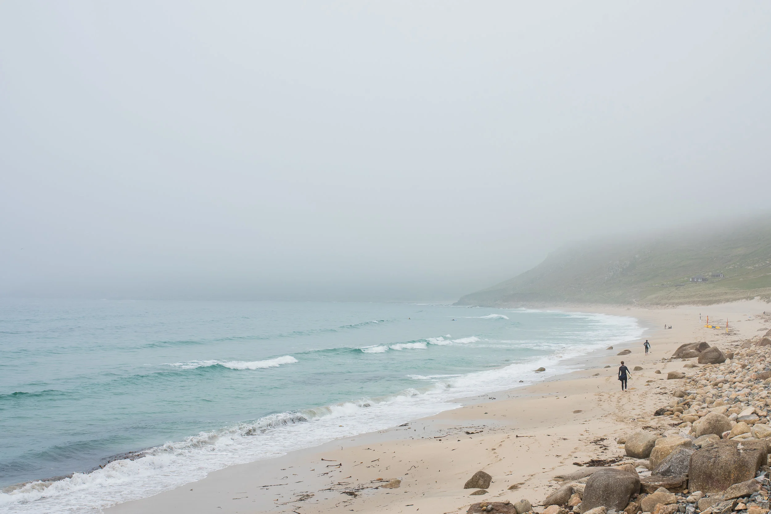 Not to be completely skunked, we stopped in another seaside town to take a break, have some hot tea, watch the surfers and laugh about how well our hair was handling the humid day. 