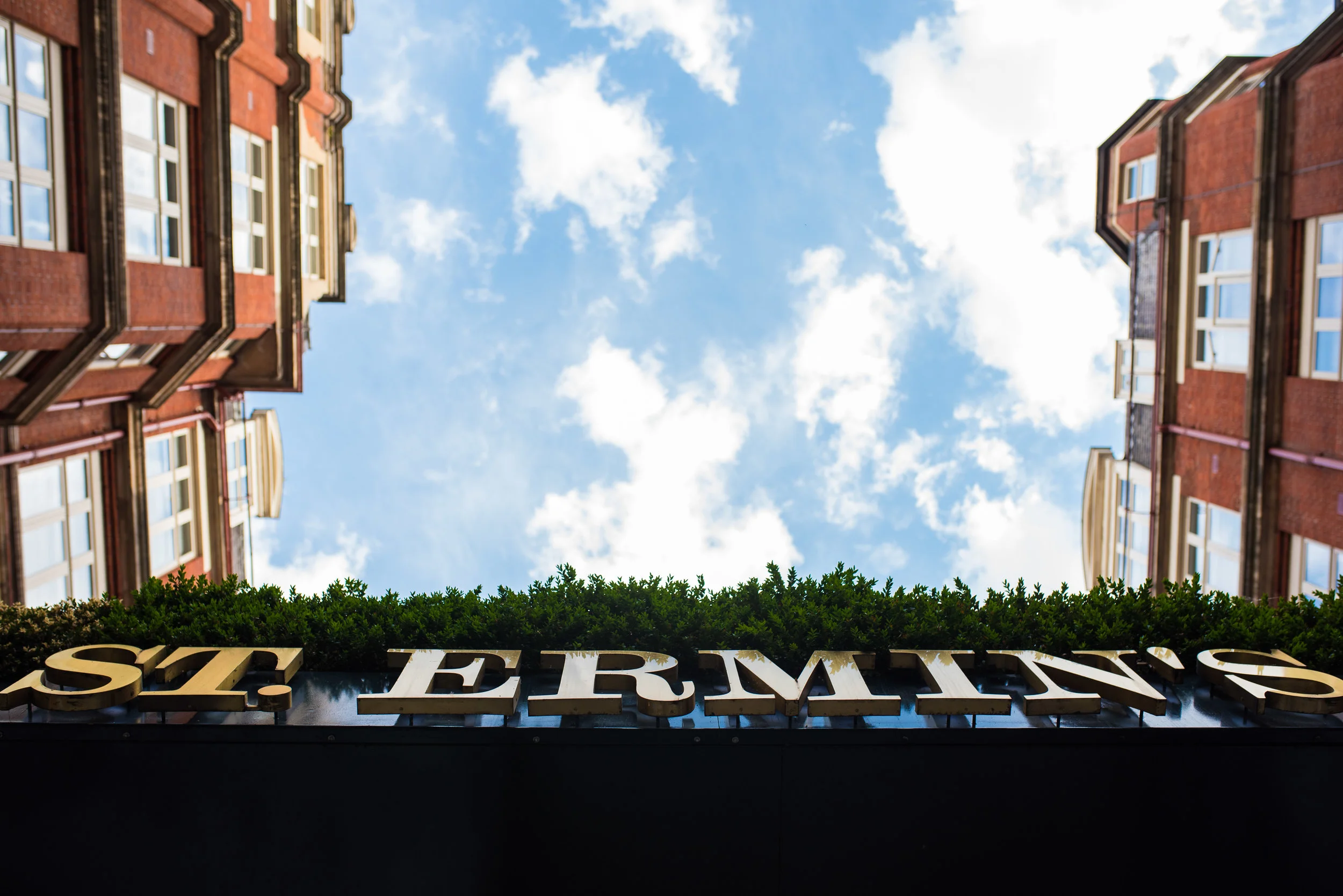 After leaving Avebury, we mostly sat in traffic to get back into the city on a Friday afternoon. St. Ermin's was a familiar, welcome sight. We said our thank yous and reluctant good-byes to Sue, dropped our bags and ventured out to a restaurant that was thankfully a short walk from the hotel.