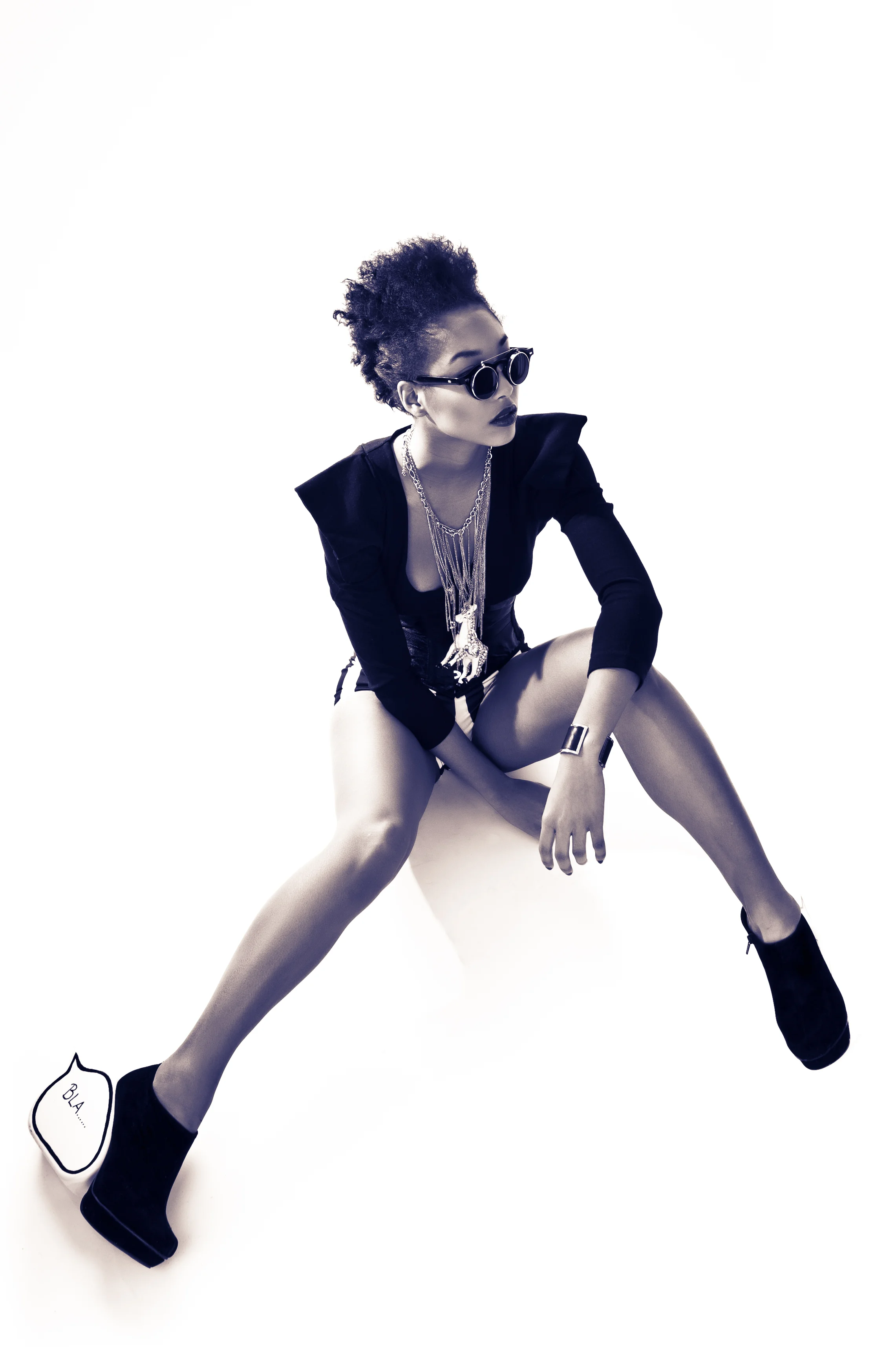  Modell: Sarah Jabang Make-up/hår: Obiagery Chanèlle Von-Paustian Styling: Sara Gueleene Sandnes Smykker og sko: Fam Irvoll 