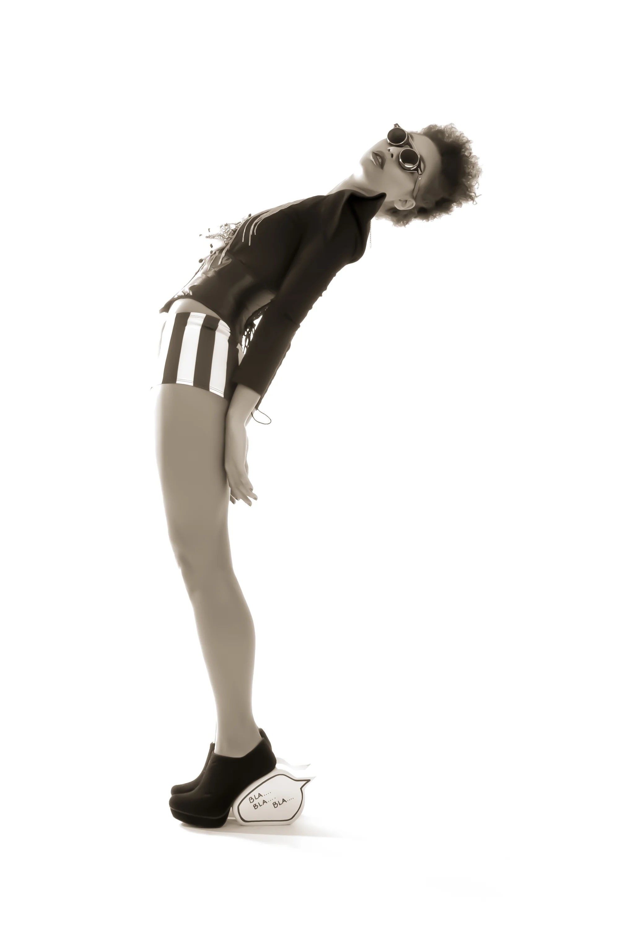  Modell: Sarah Jabang Make-up/hår: Obiagery Chanèlle Von-Paustian Styling: Sara Gueleene Sandnes Smykker og sko: Fam Irvoll 