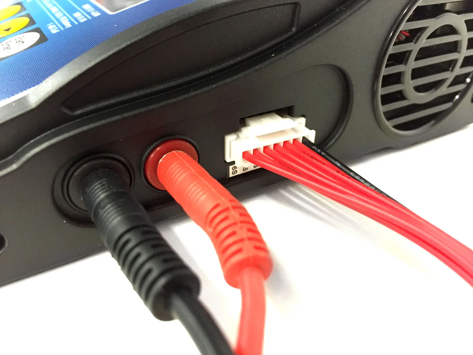 Hitec / Venom Charger Guide — Roger's Hobby Center