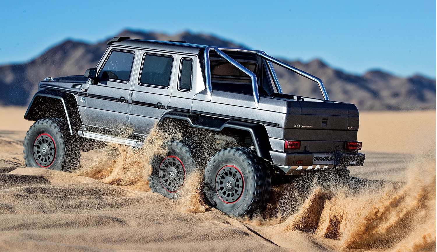 88096-4-TRX4-MB-6x6-Silver-dunes-3qtr-rear-left-DX1I8411.jpg