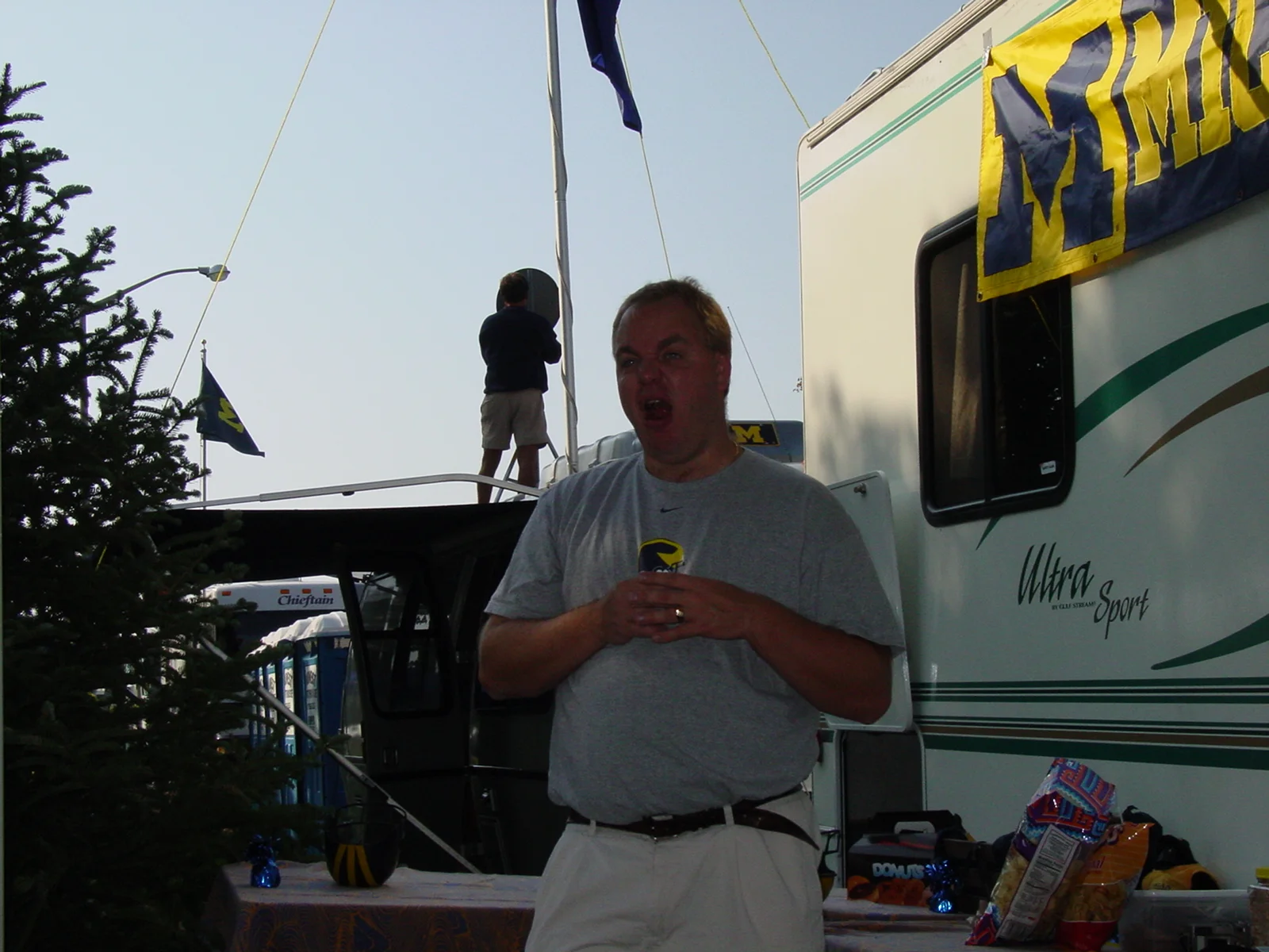 ui2k2 005.jpg