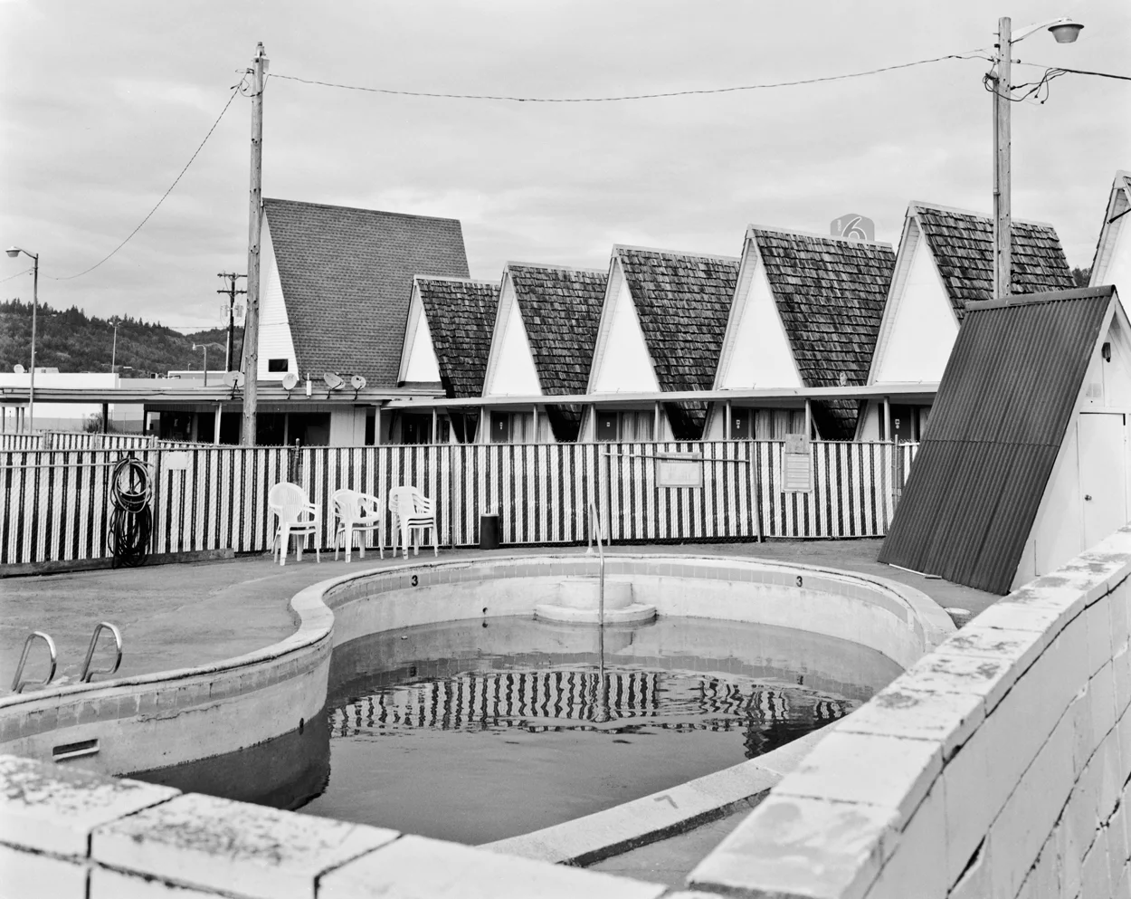 ranchmotelpool2.jpg