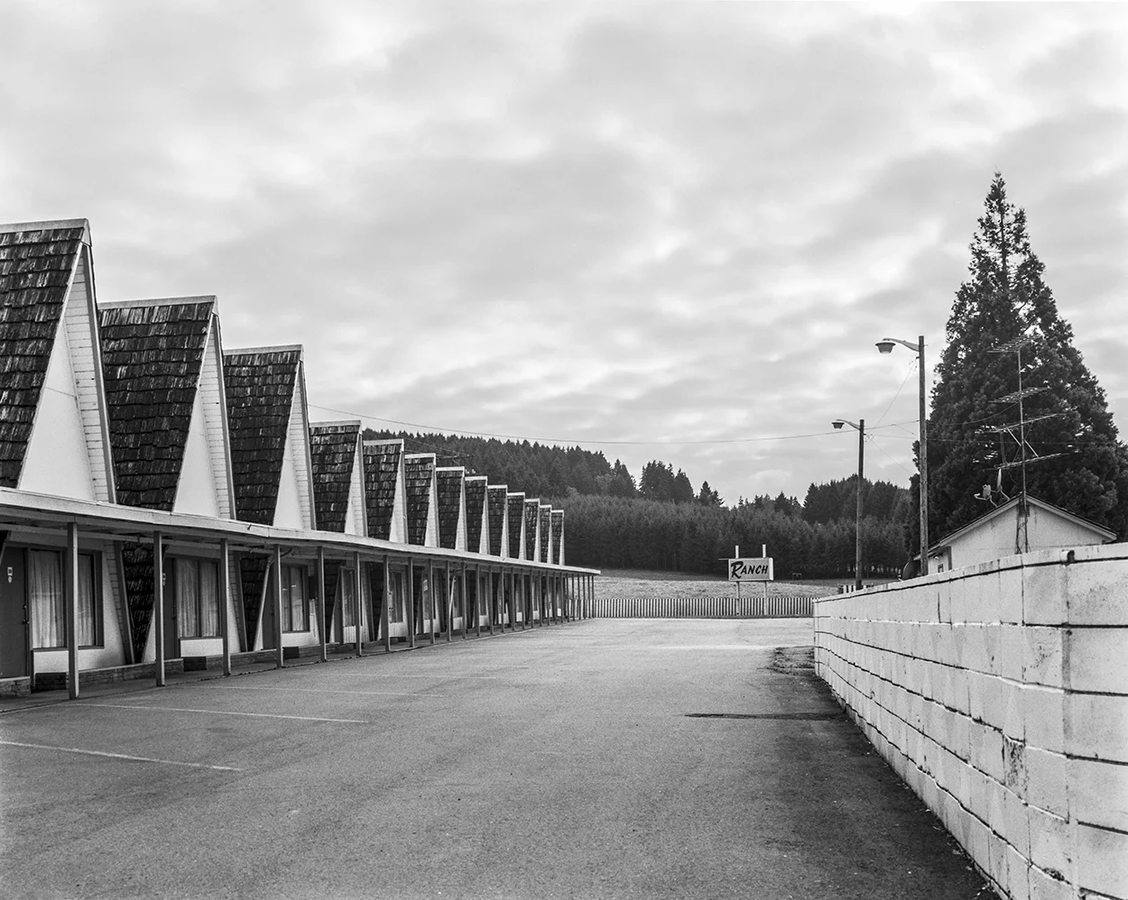 ranchmotel1.jpg