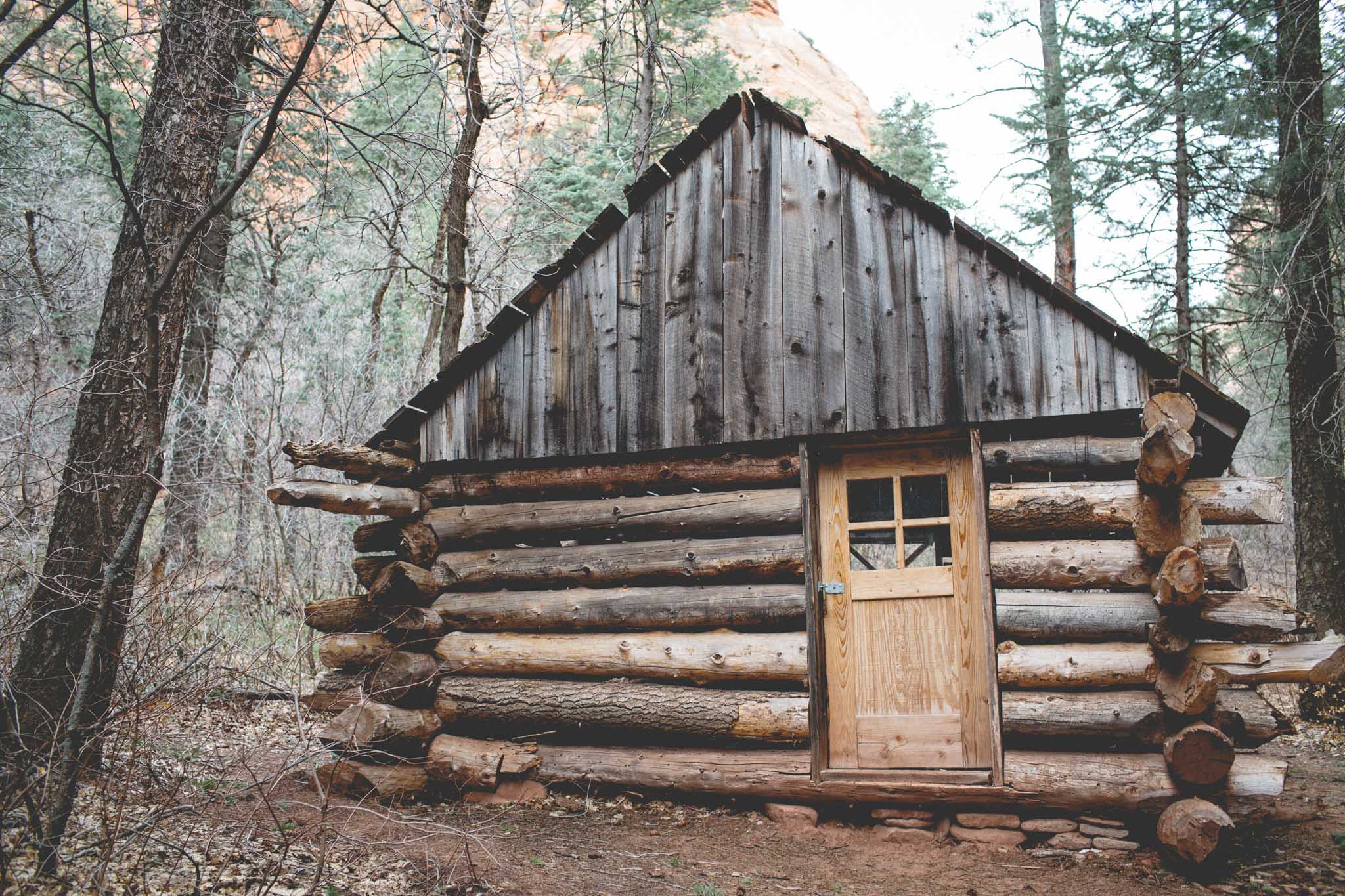 05b.  ROCKSTEADY COVENANT [Leah+Jarvis 3rd Anniversary (Zion UT)]-ROCK0182.jpg