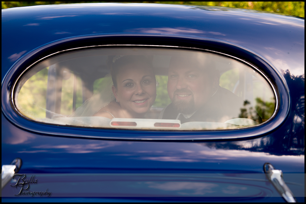 009_wedding_groom_bride_car_packard.jpg