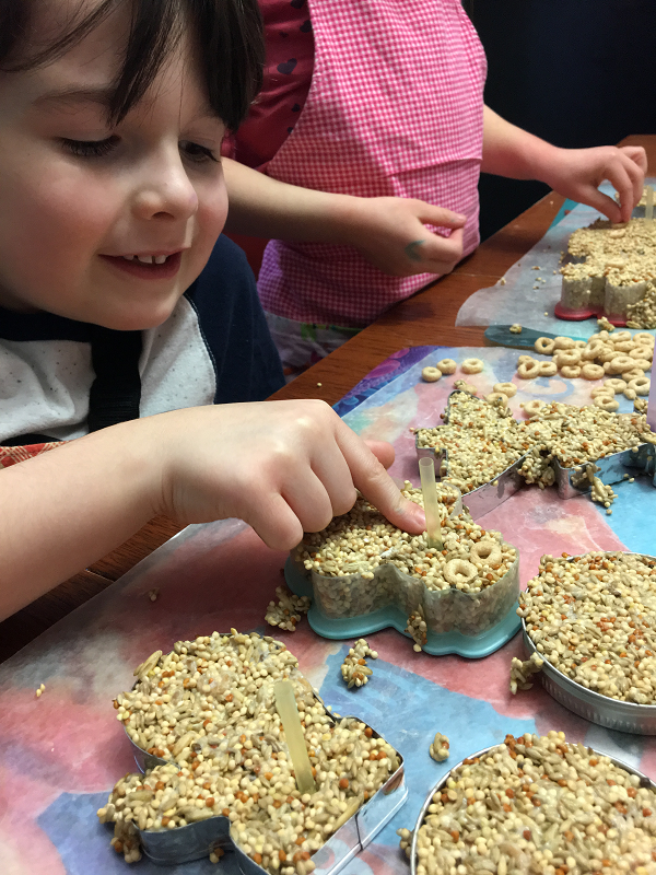 Des Biscuits Pour Les Oiseaux Je Suis Une Maman