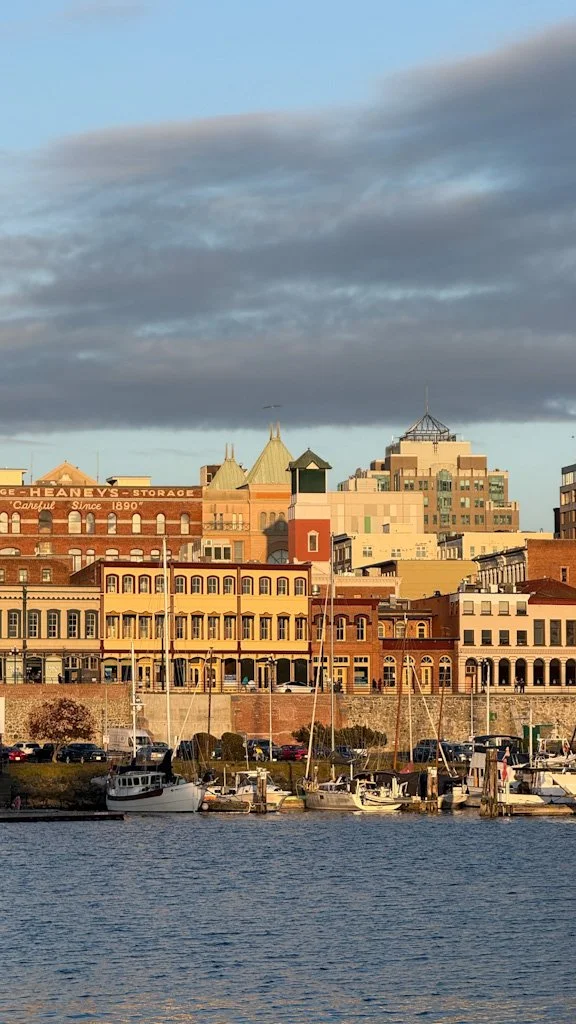 Le port de Victoria.jpg