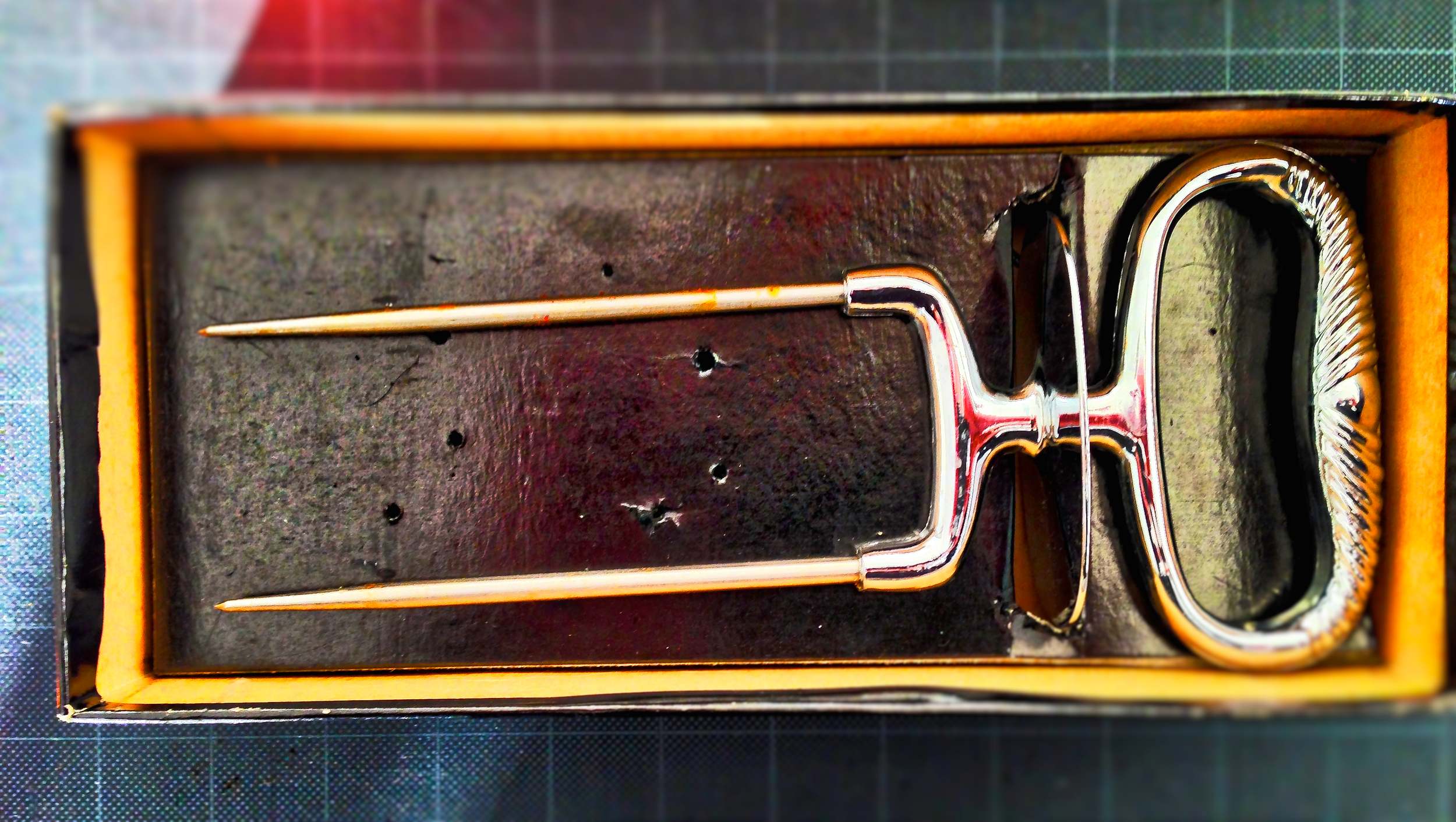 The Mason Carve-Rite Instrument in a package–strong enough for years of storage.
