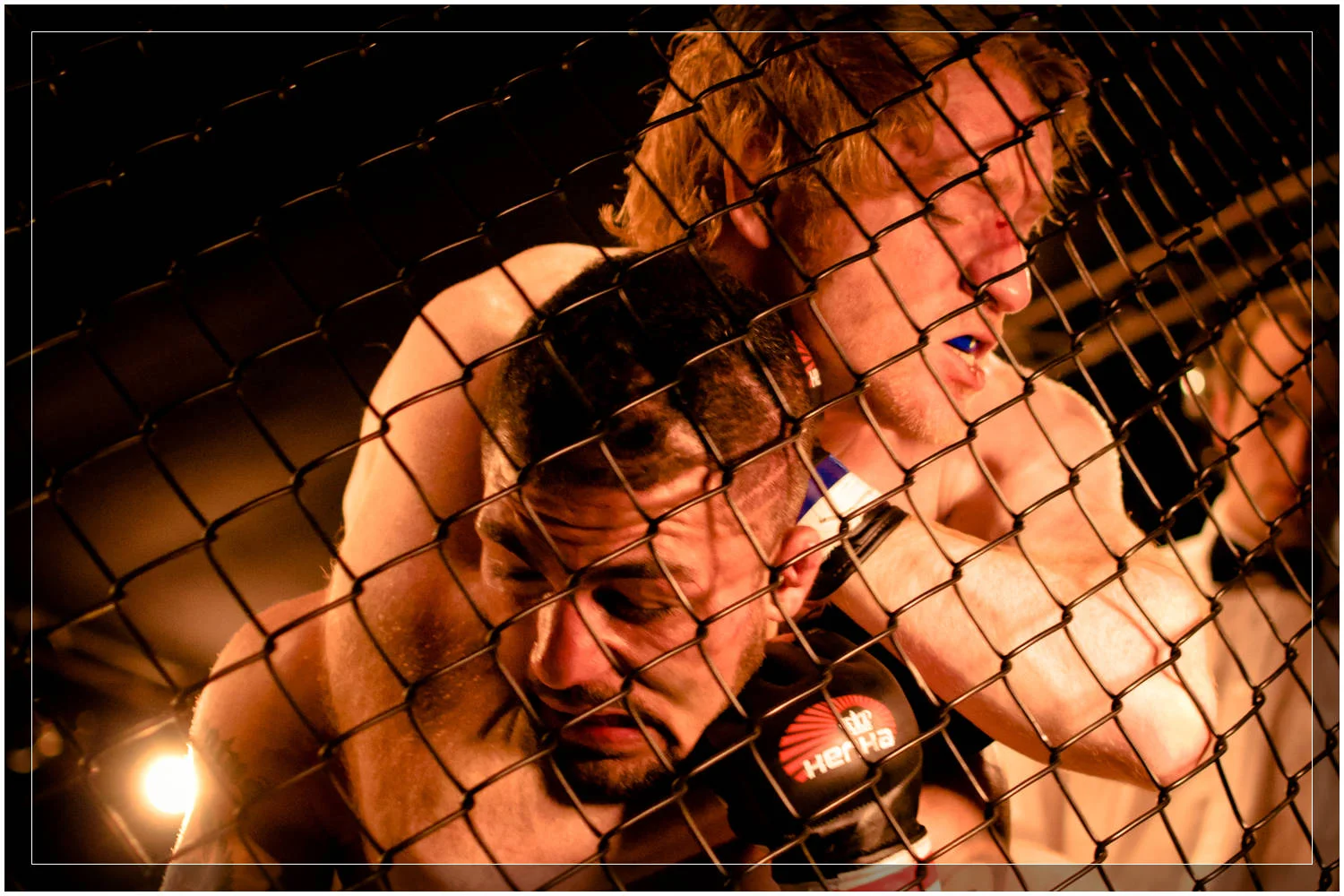 Paul Ross (UK) attemptes a rear naked choke on Hamid Akira Corassani (Sweden)