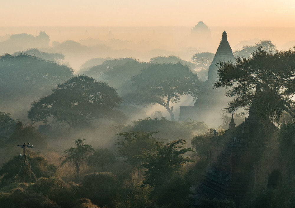 Hazy sunrise in Bagan