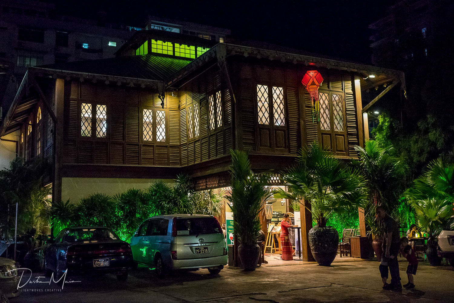 Dinner in teak mansion from the turn of the 20th century