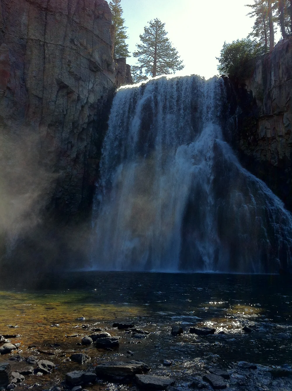 Rainbow Falls — The Last Adventurer