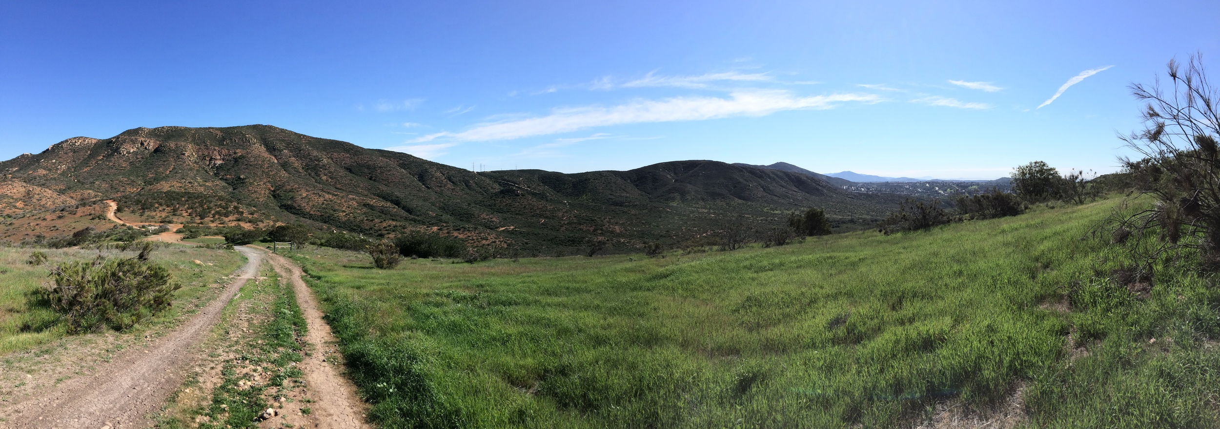 Descending into Suycott Valley, North Fortuna Mountain, Mission Trails Regional Park