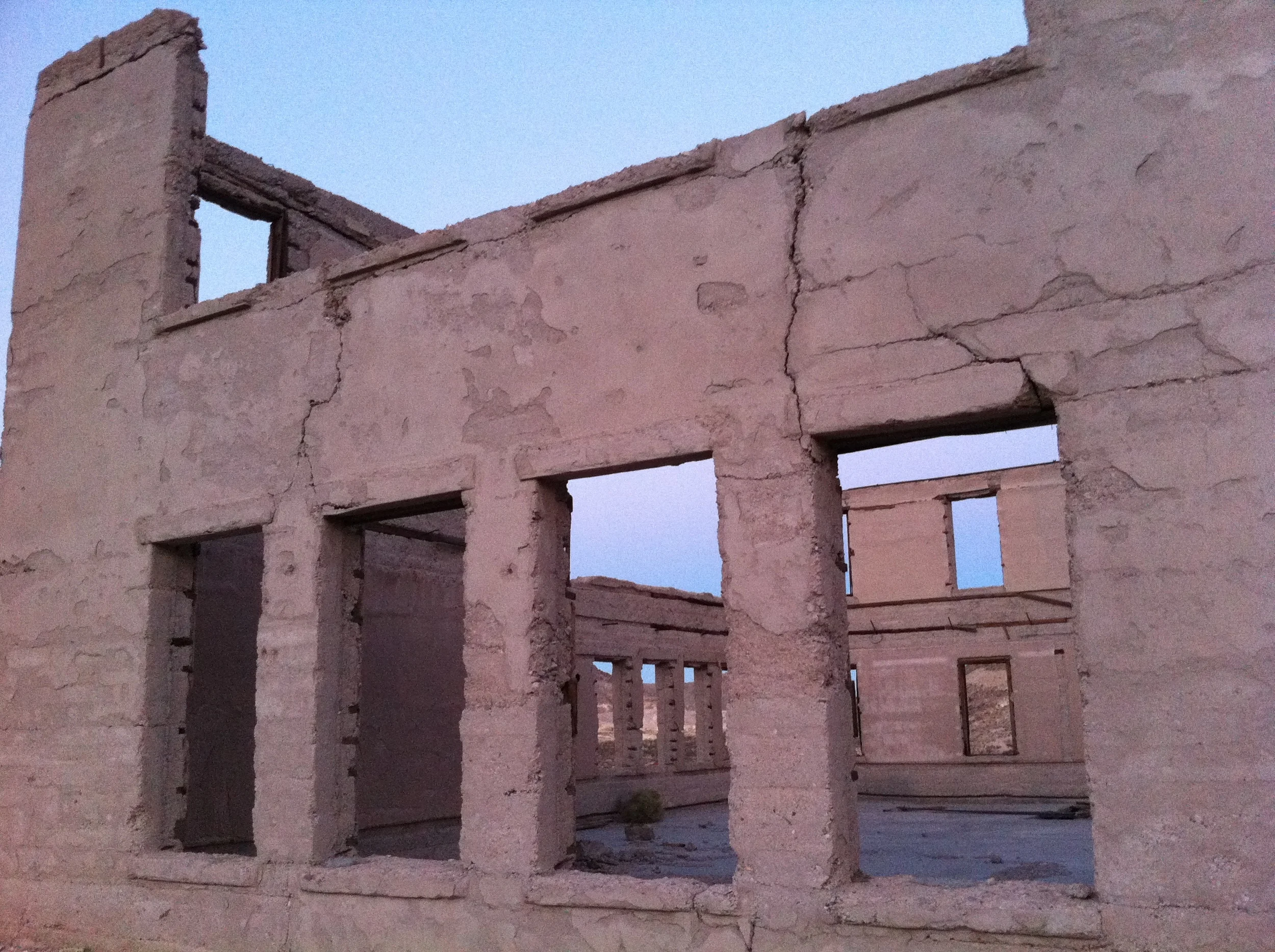 Rhyolite, Nevada - ghost town or GHOST town?