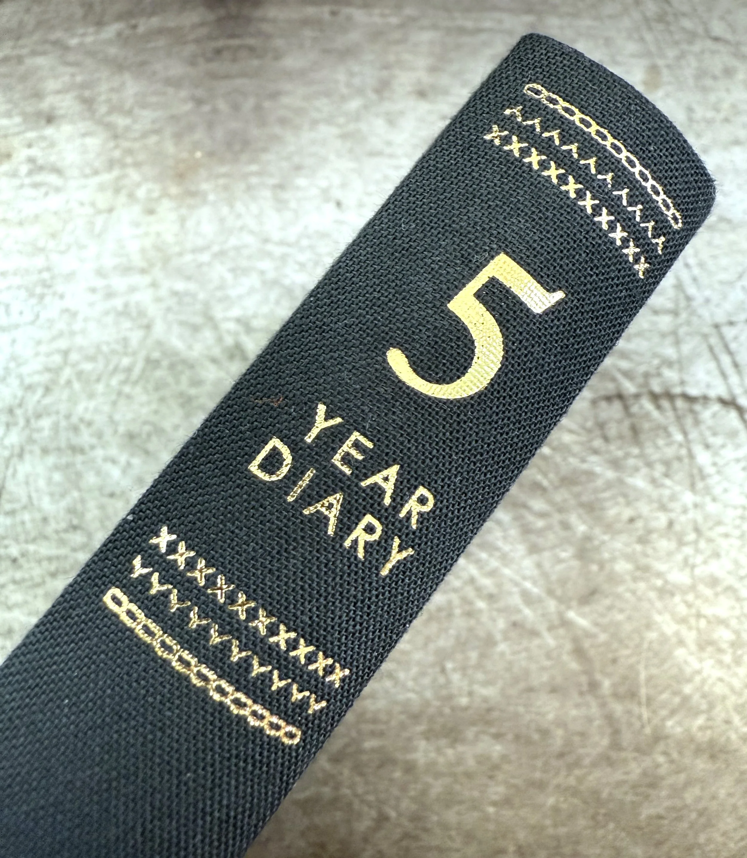 Midori 5 Year Diary With Embroidered Black Cover Review