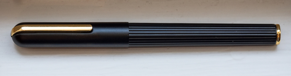 Grand kleur Behoren Lamy Imporium in Black and Gold: A Review — The Pen Addict