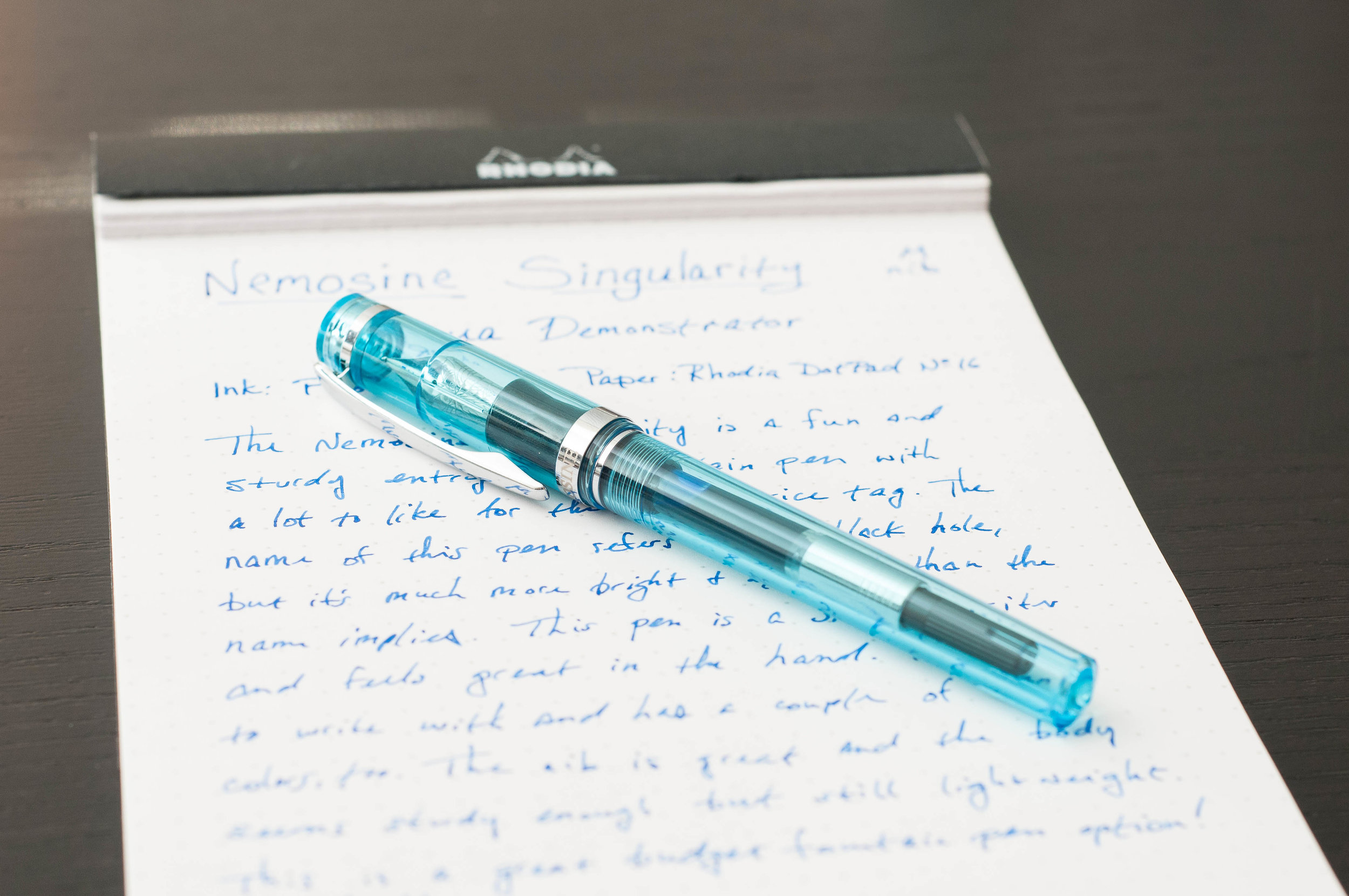 Absurd beoefenaar Echter Nemosine Singularity Aqua Demonstrator Fountain Pen Review — The Pen Addict