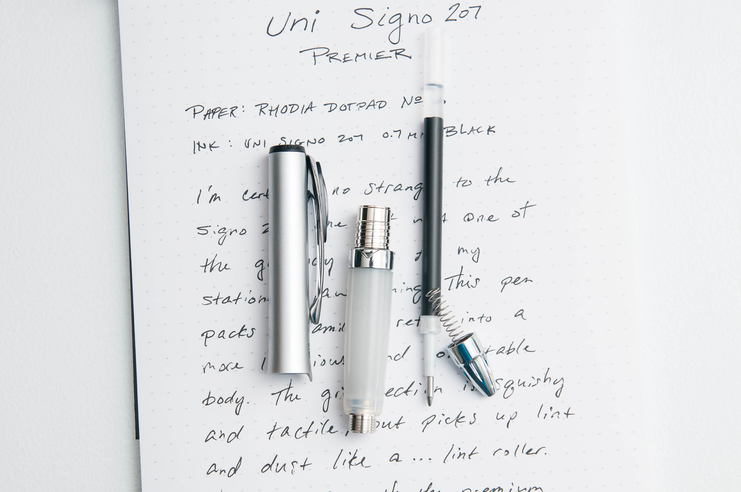 Uniball Signo 207 Premier Test - Why you should buy this pen