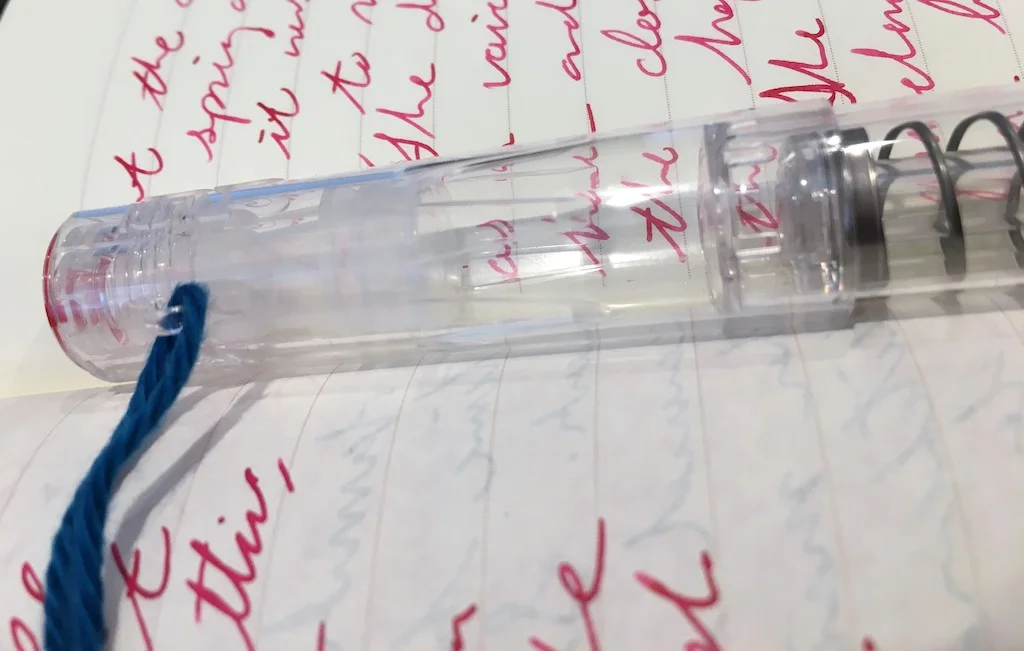 Stylo Plume TWSBI GO Clear - Pointe M (Medium), Résine Transparente, Système De Recharge à Piston à Ressort