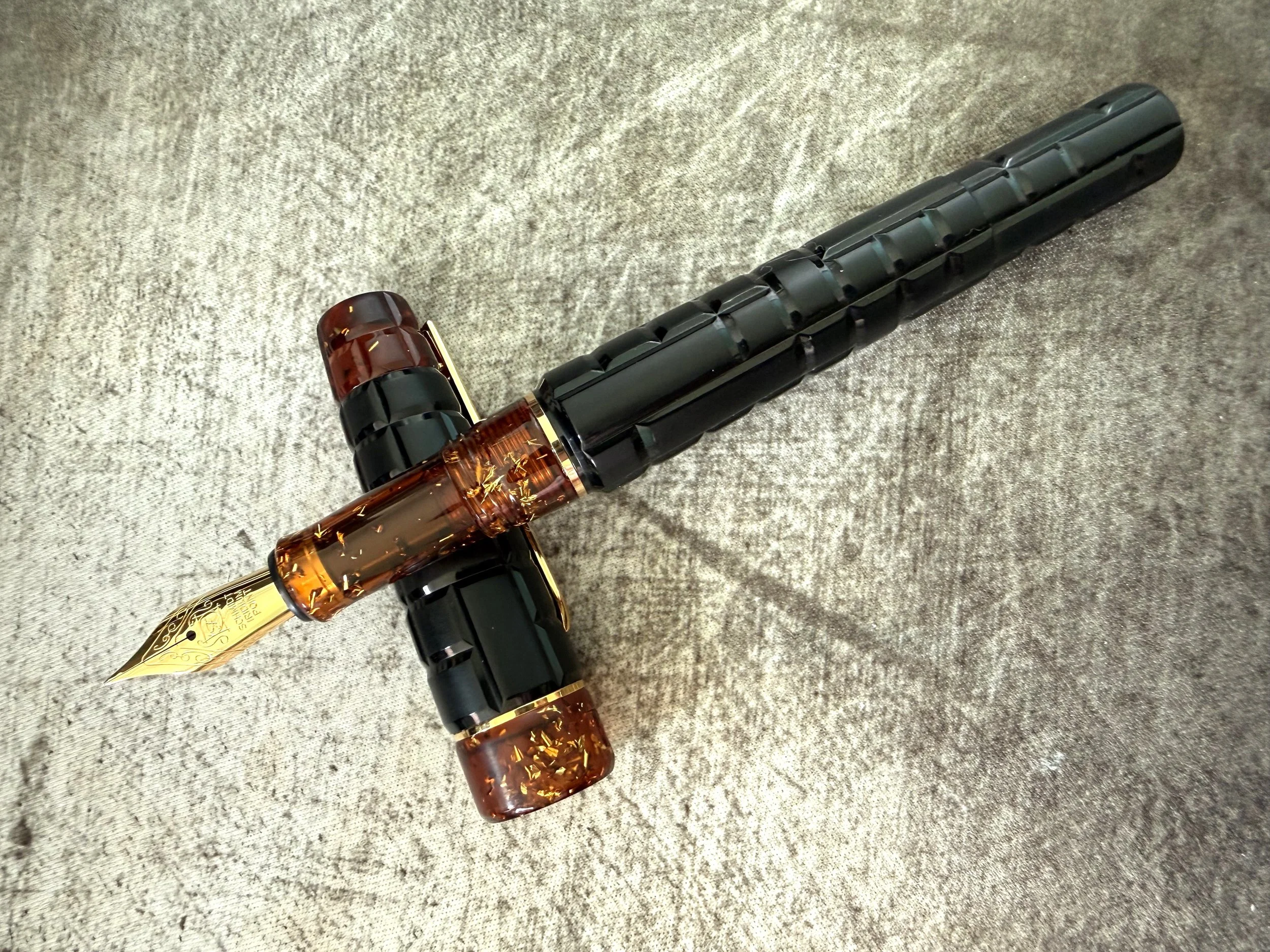 BENU Tessera Black Amber Fountain Pen Review