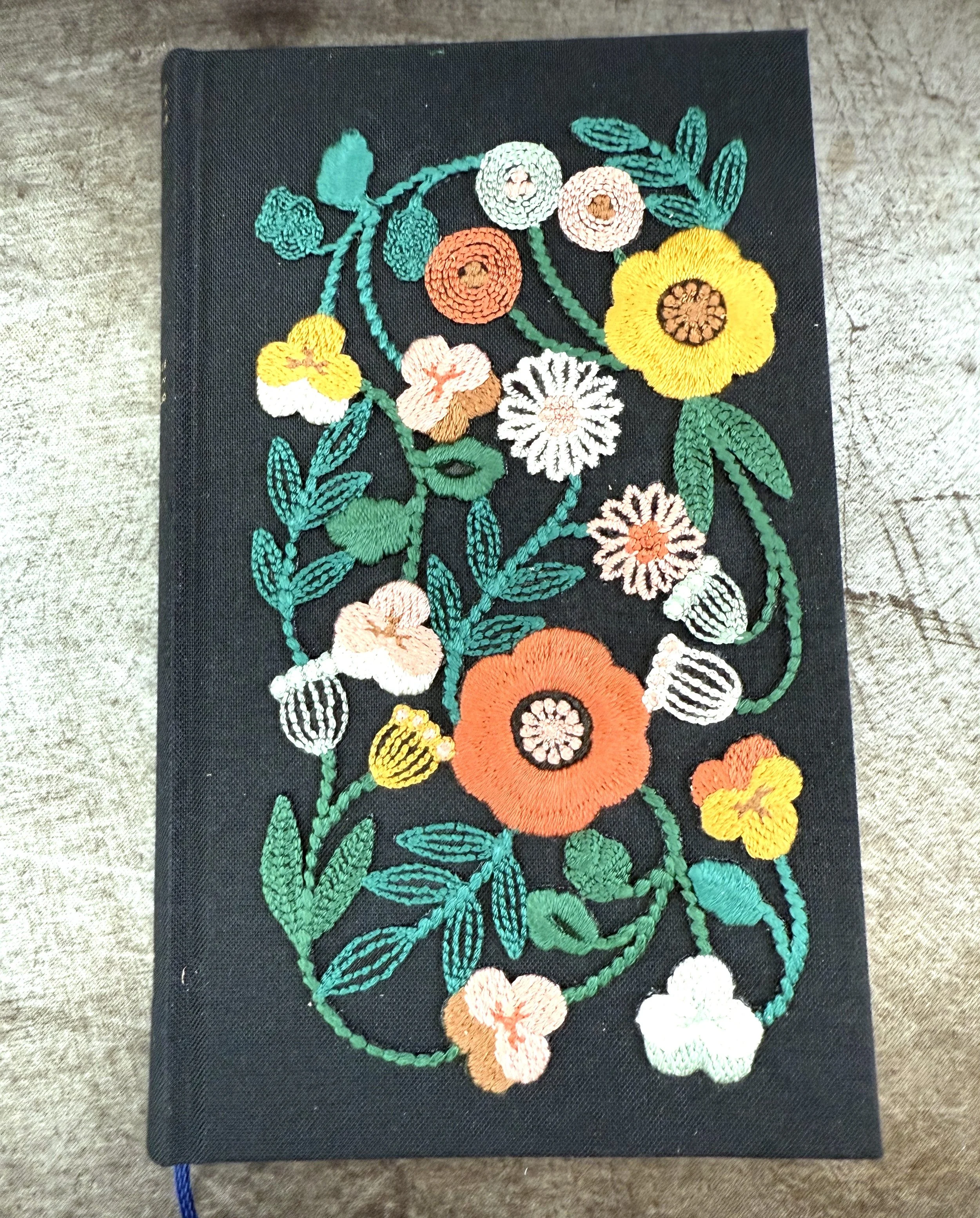 Midori 5 Year Diary Embroidered Black Cover