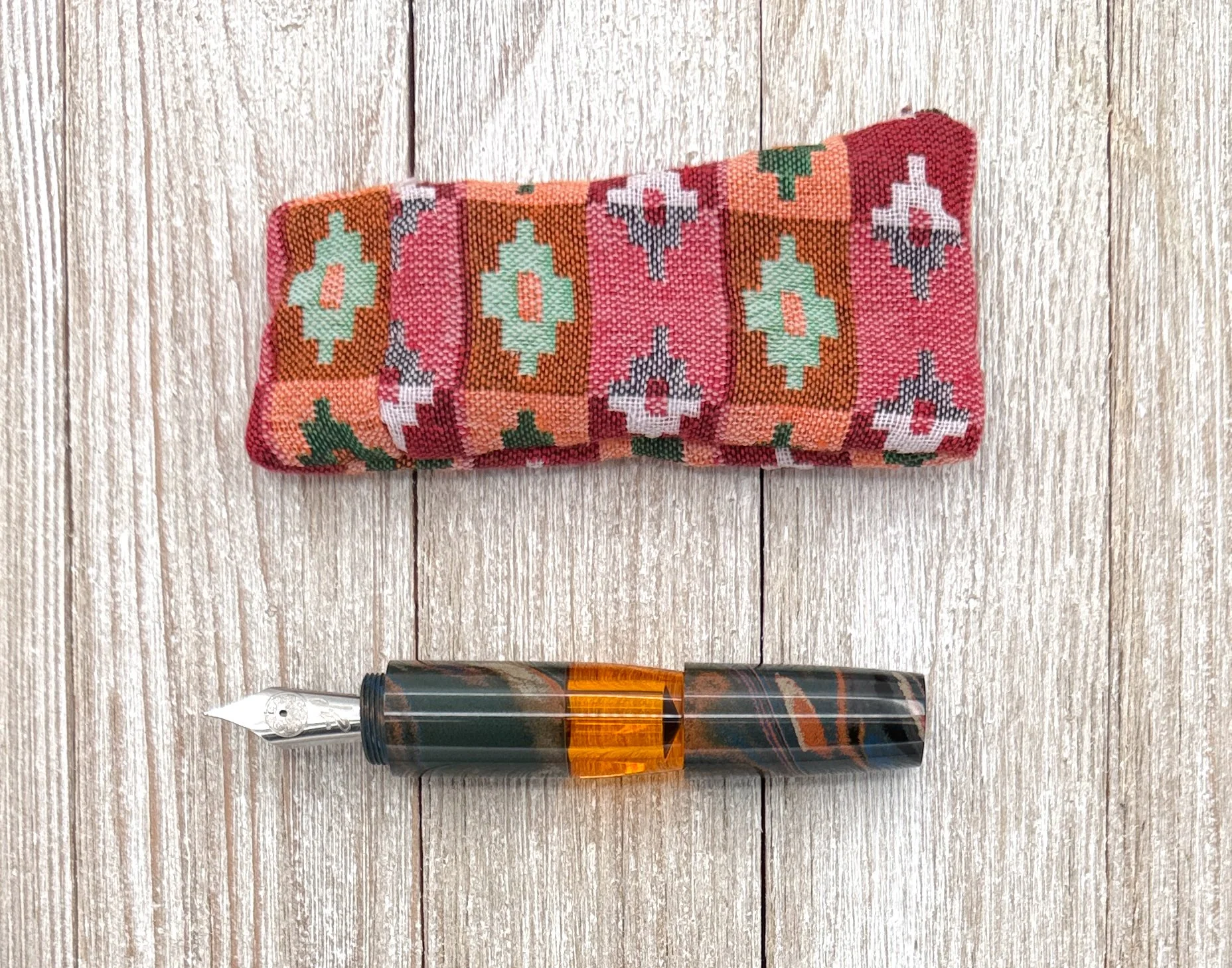 HelloTello Studio Lucciola Firefly Mini Pocket Fountain Pen