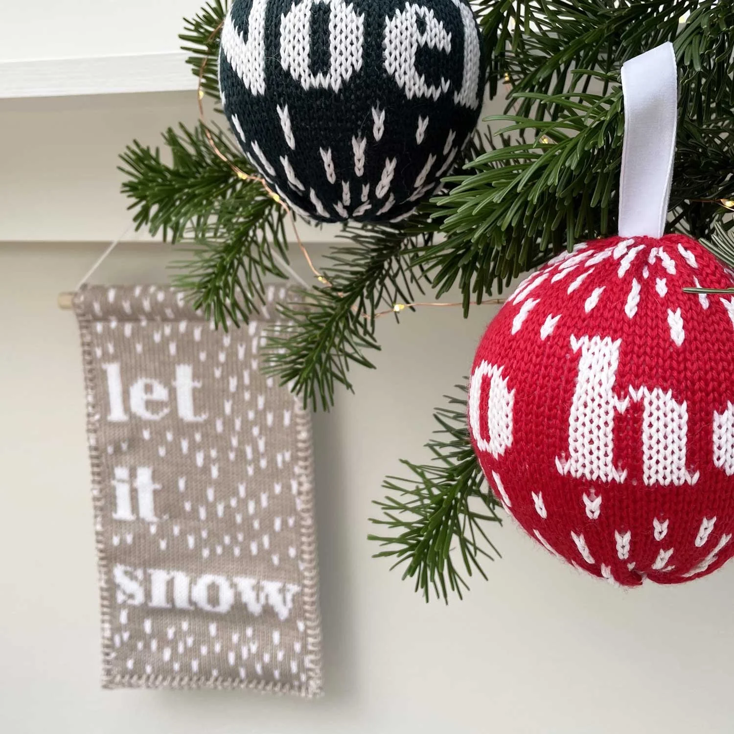christmas festive knitted banner