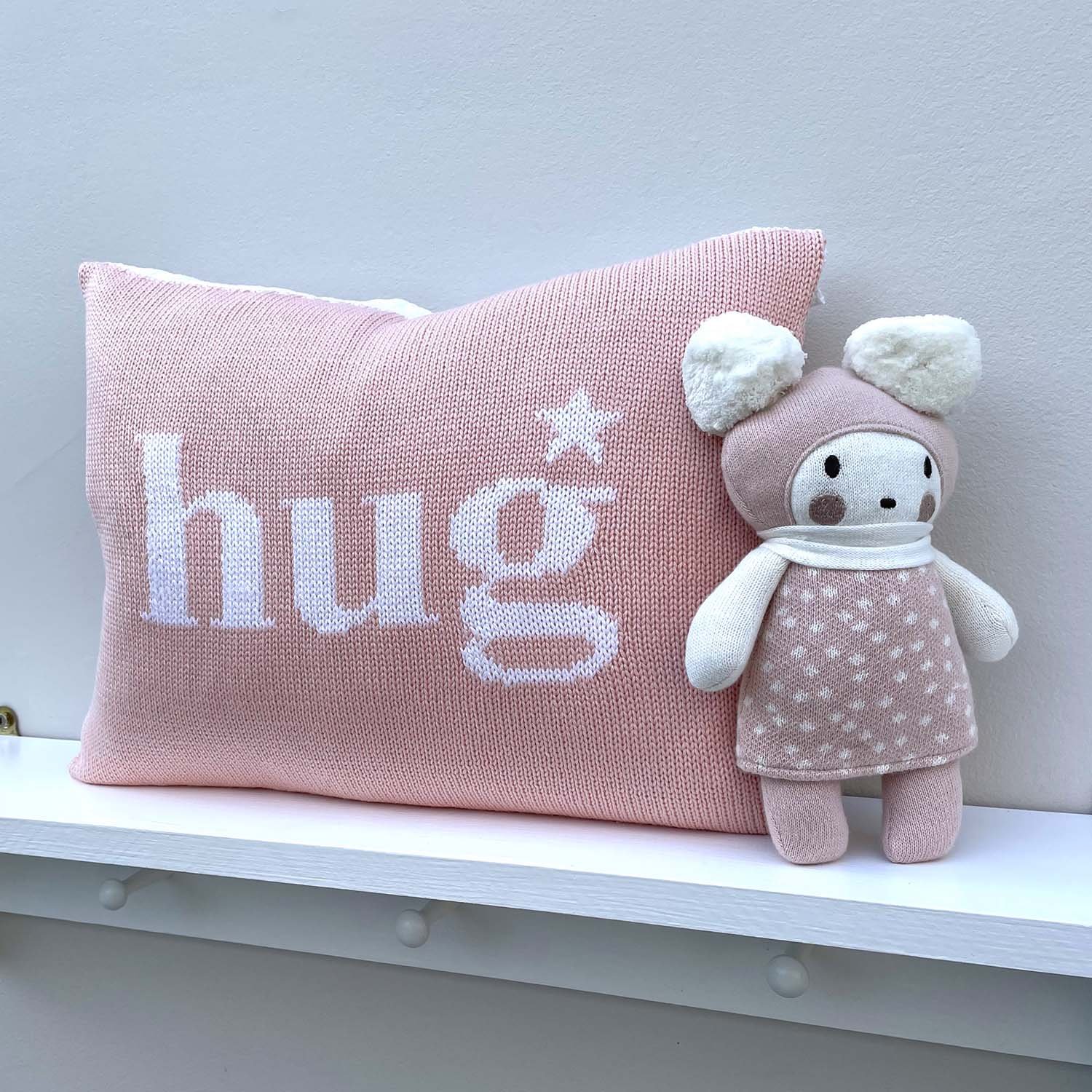 hug cushion