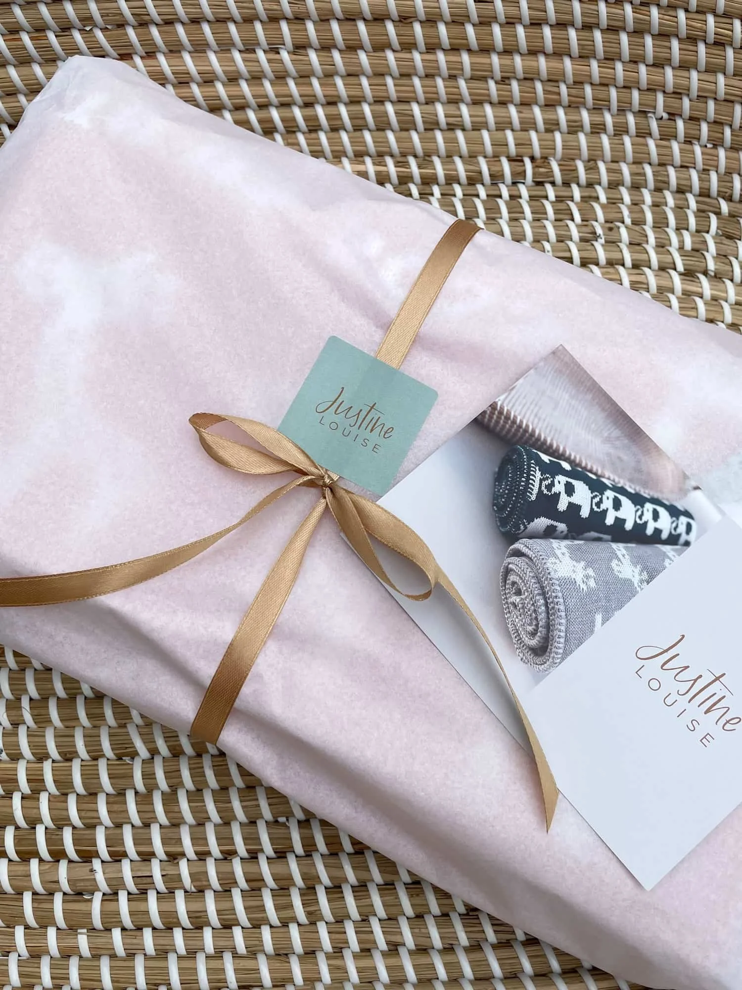 luxury baby gifts