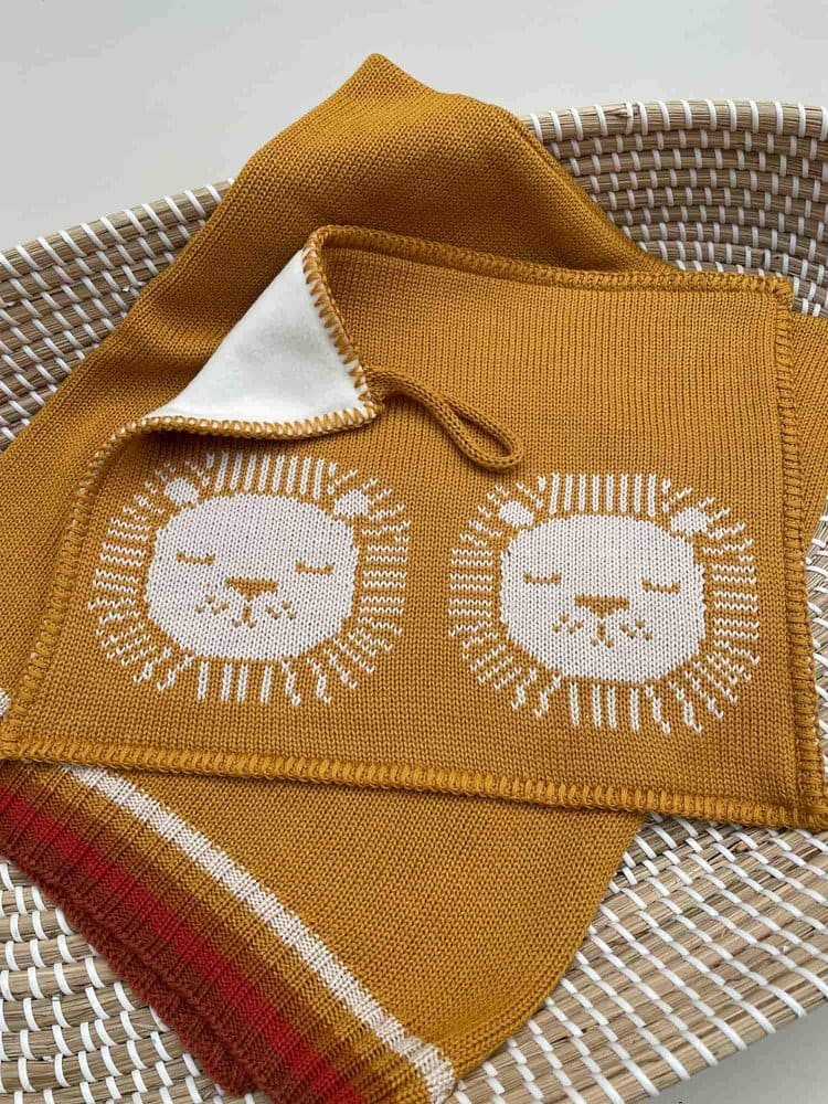 lion comforter for babies