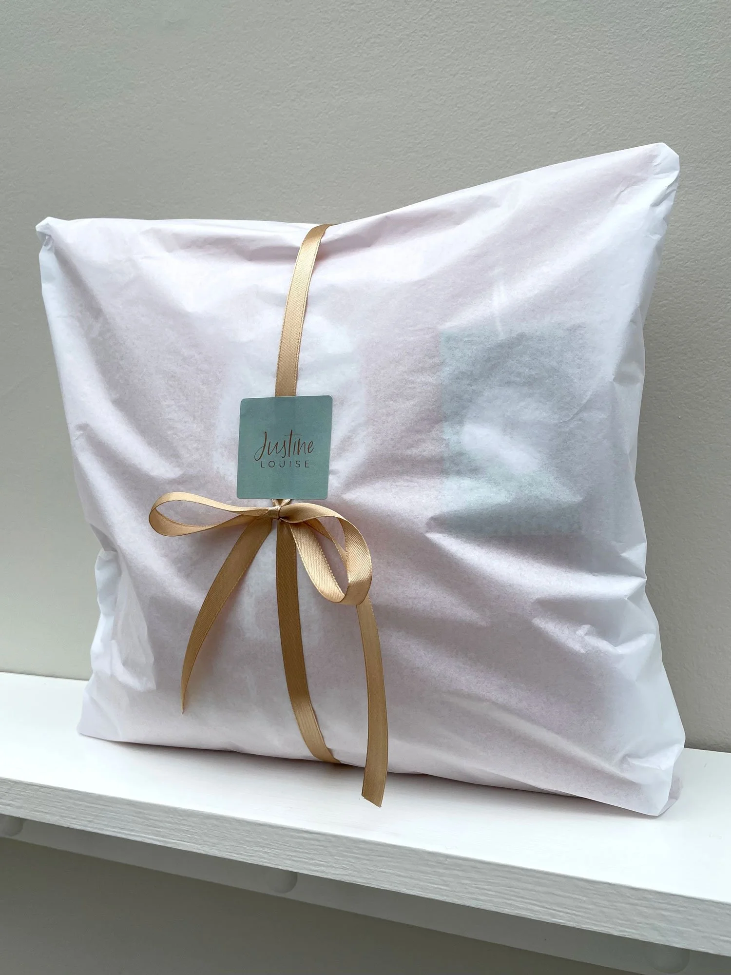 justine louise  luxury gift