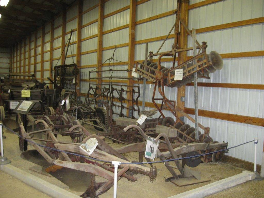 GD Prairie Queen Plow, Progressive Tilliage & Planting  Equipment.jpg