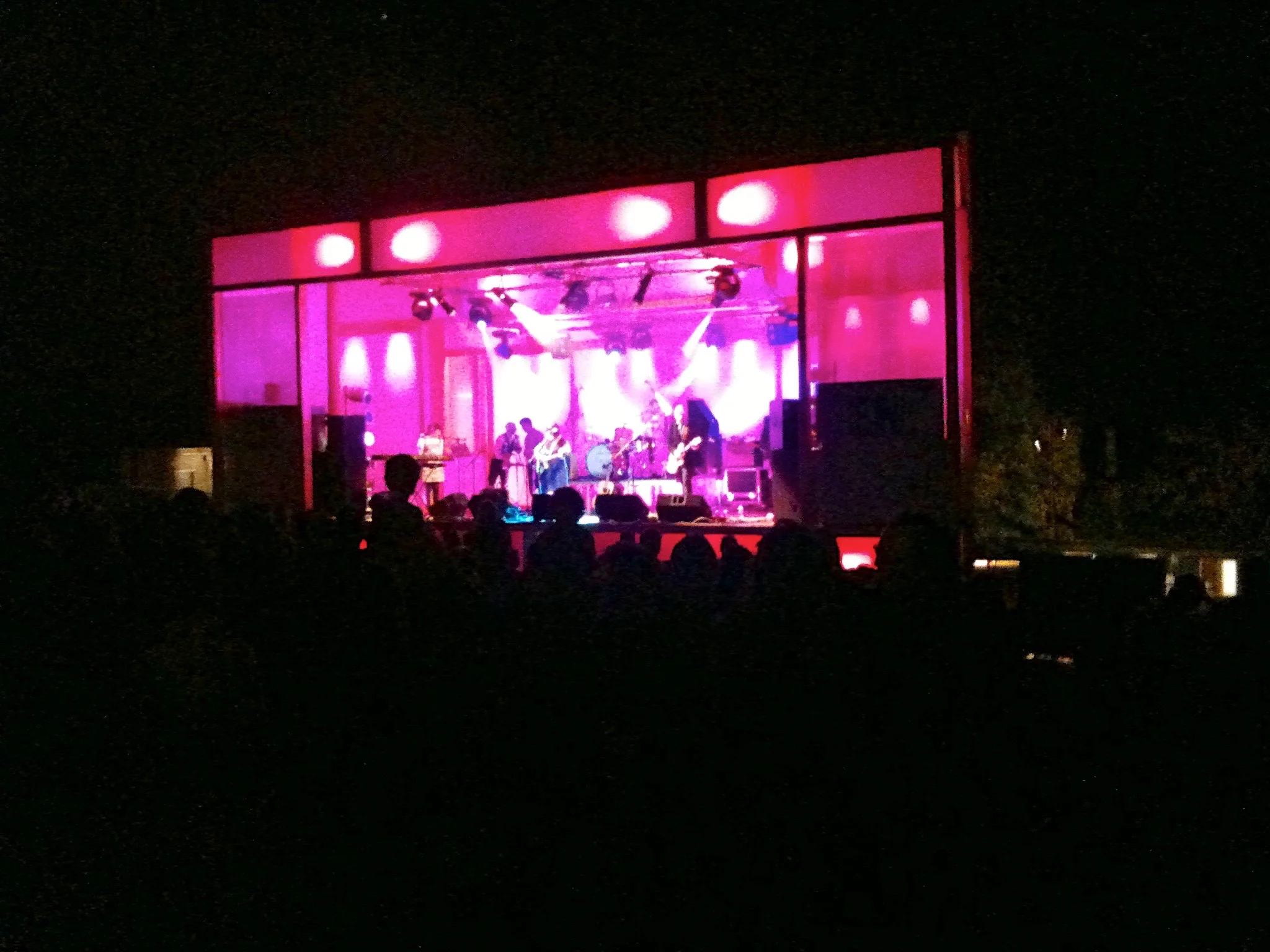 Camera Obscura - Lloyd, I'm Ready To Be Heartbroken (2006)