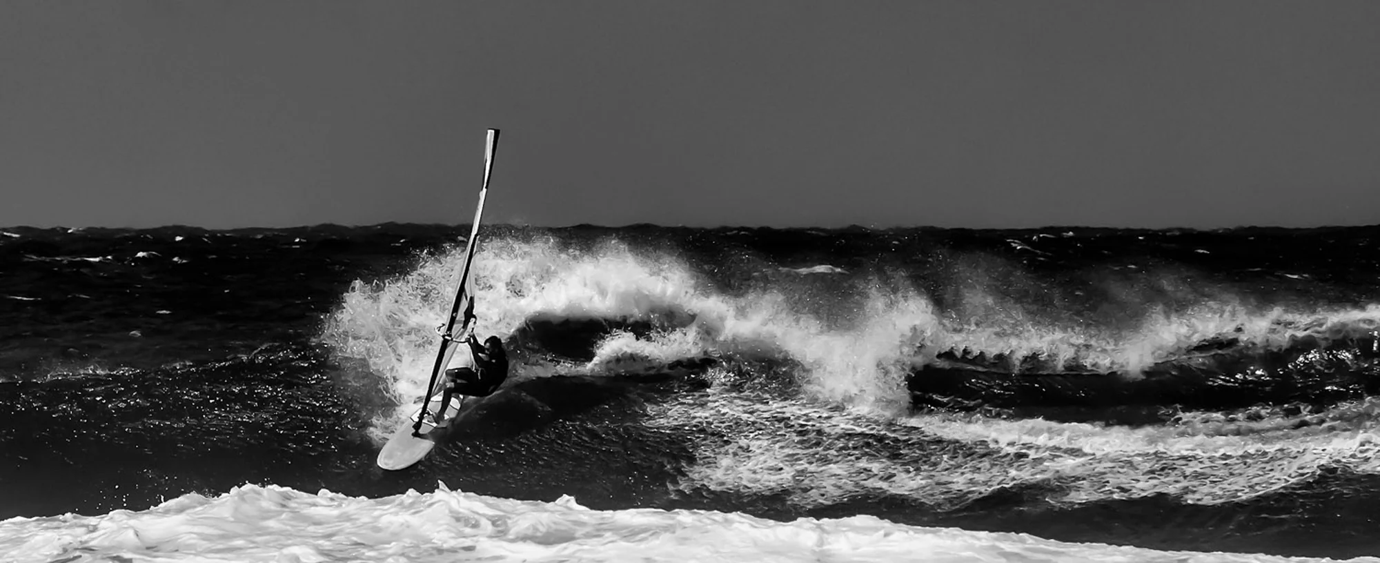 sm_hookipa-windsurfer-b&w-1357.jpg
