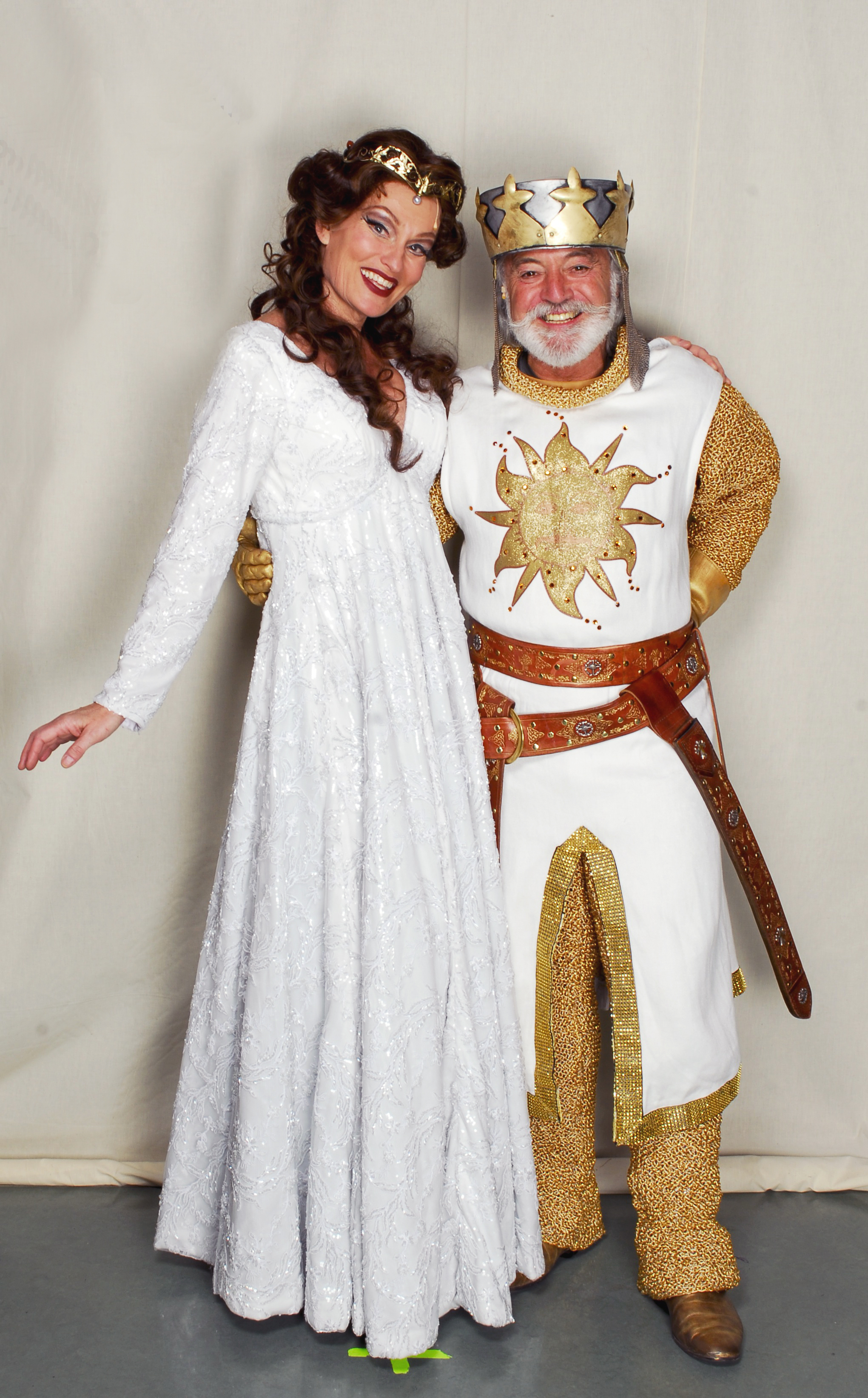 Susan Gilmour, Russell Roberts