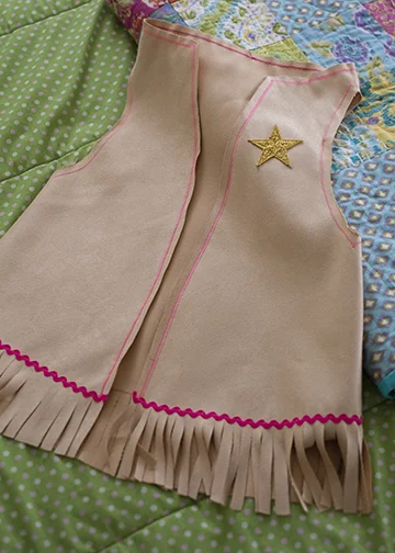 ricrac vest.jpg
