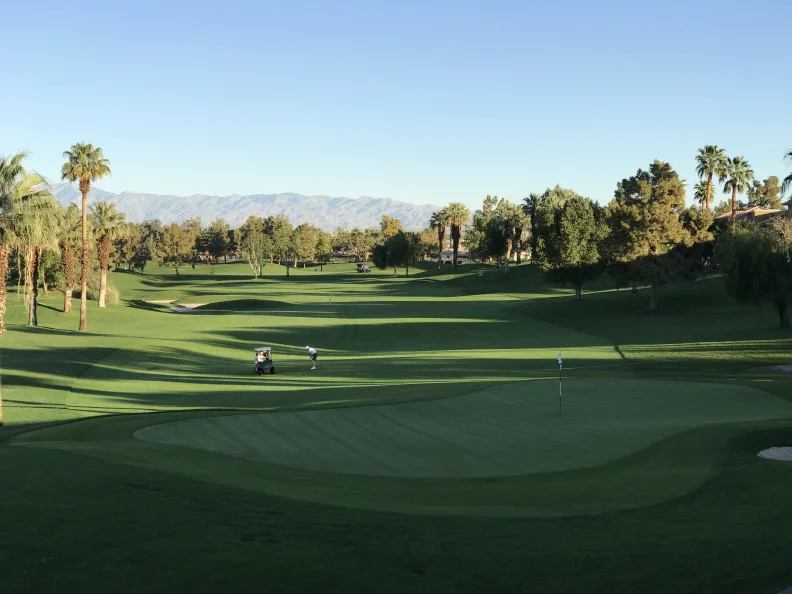 I absolutely love walking near and staring at Golf Courses...especially ones like this one in Palm Desert!