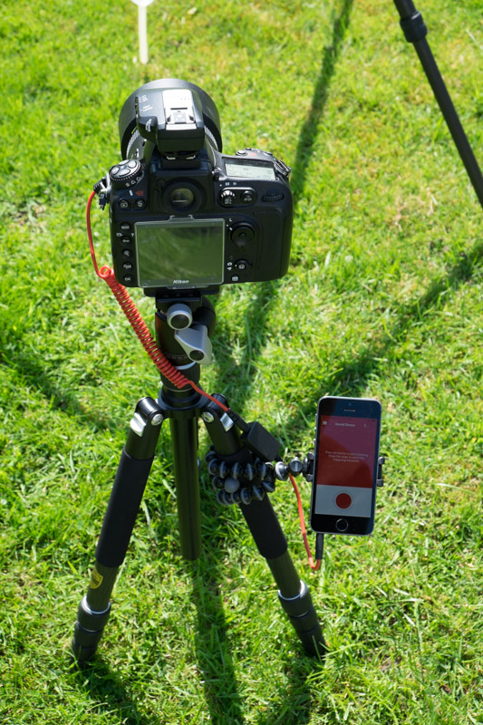 Trigger Trap for mobile connected to Nikon D800